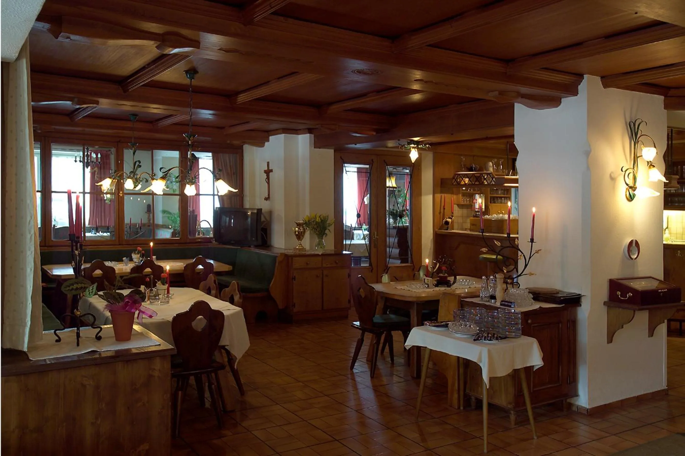Restaurant/places to eat in Hotel Linde