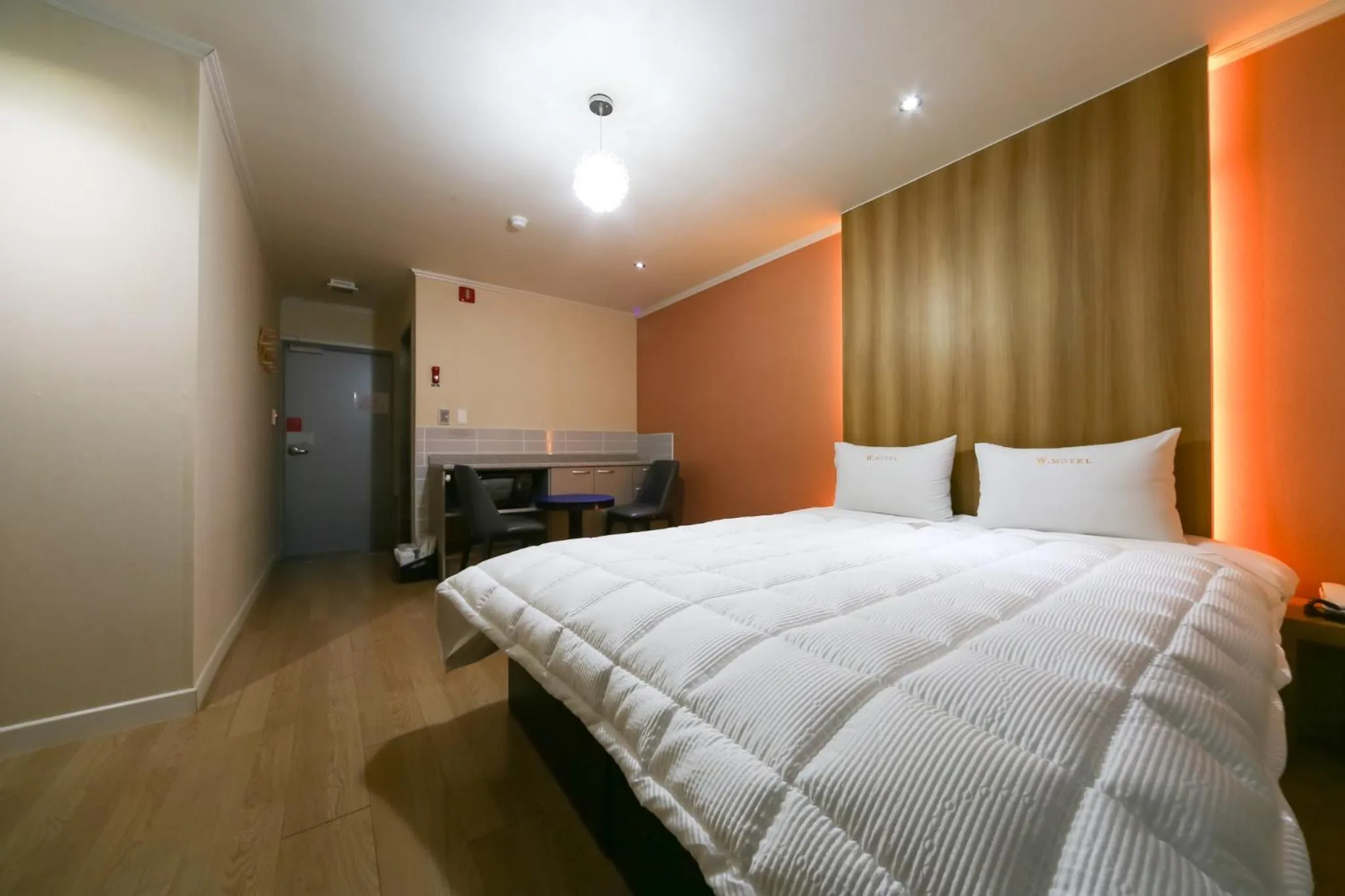 Bed in Gyeongju bulgooksa W Drive-in Motel