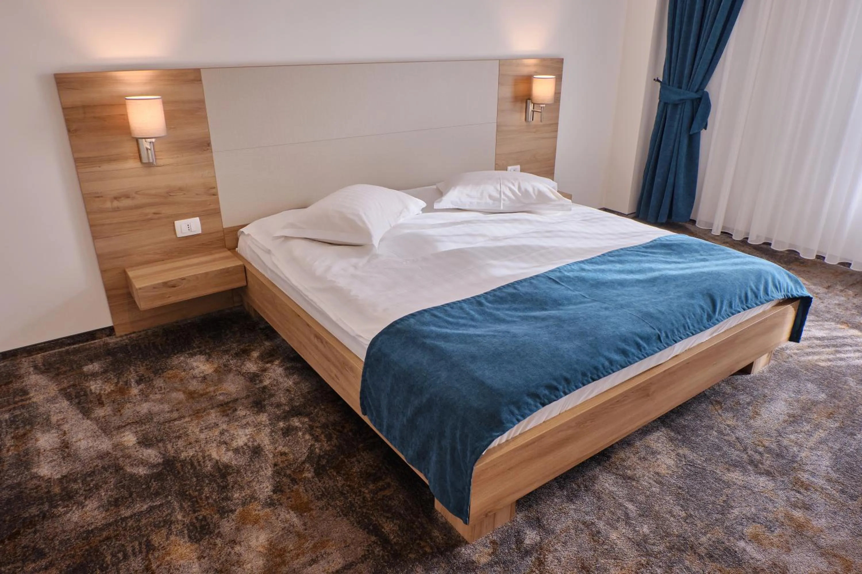 Photo of the whole room, Bed in Hotel Regal