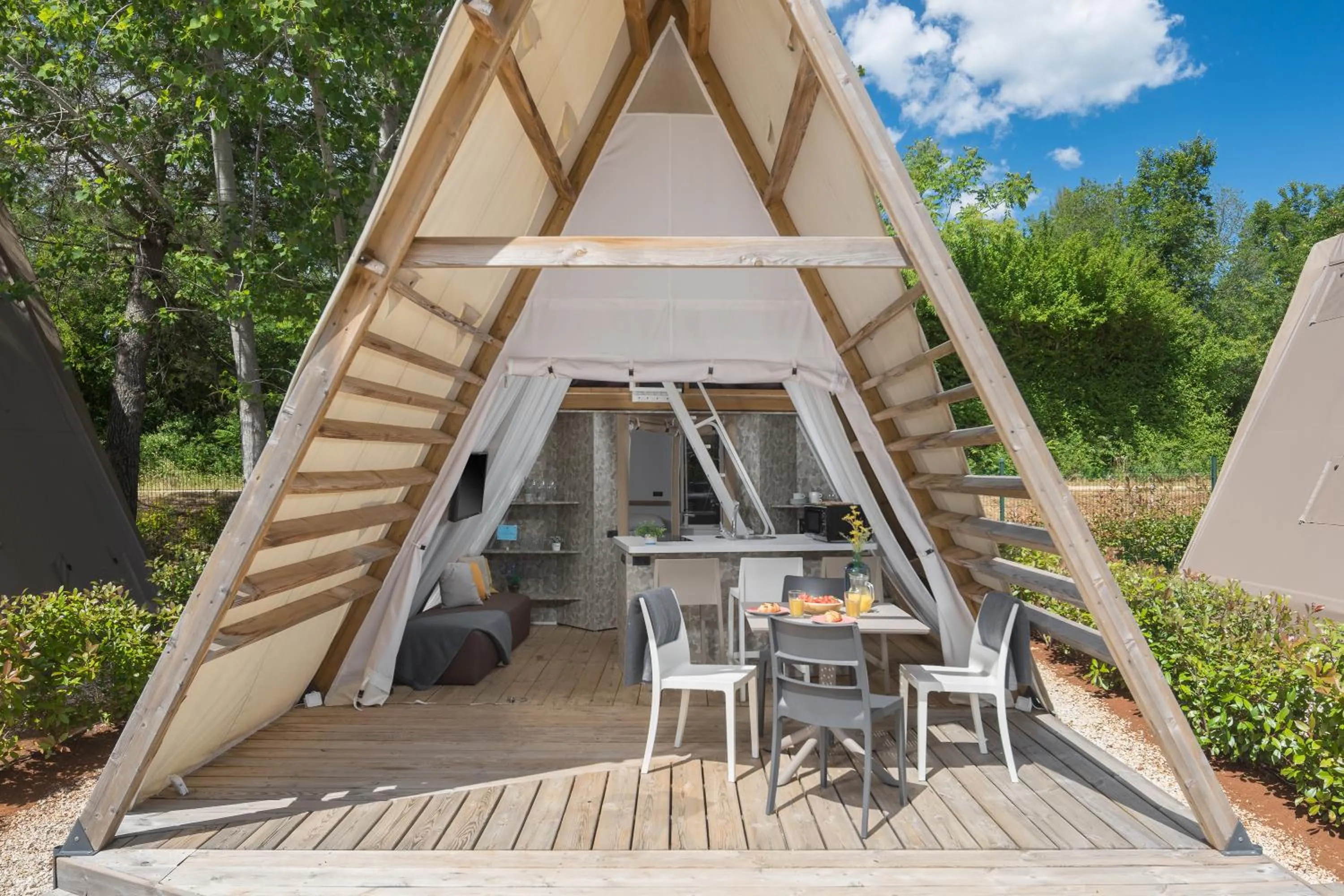 Property building in Mobile Homes Camping Santa Marina, Lanterna