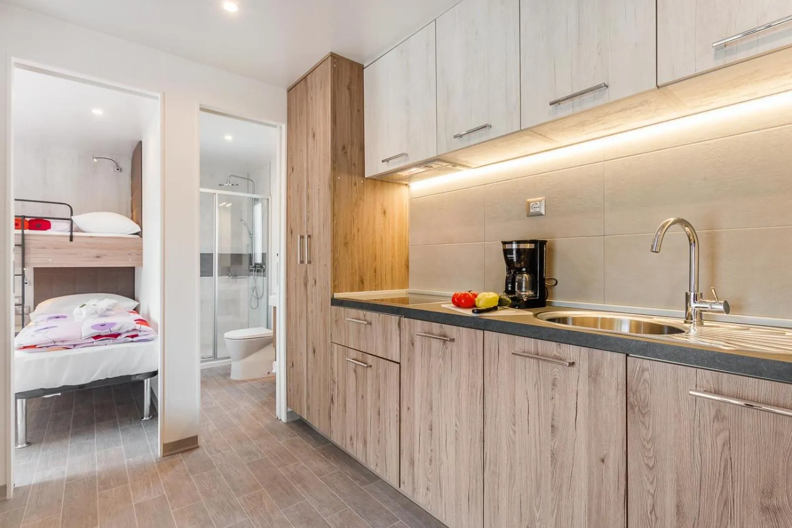 Kitchen or kitchenette in Mobile Homes Camping Santa Marina, Lanterna