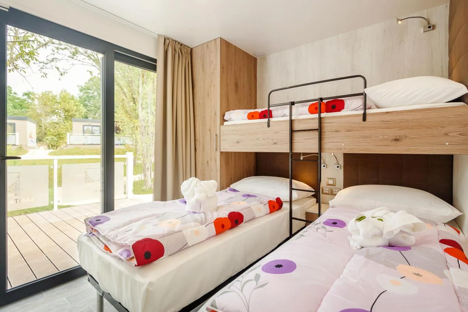 Bed in Mobile Homes Camping Santa Marina, Lanterna