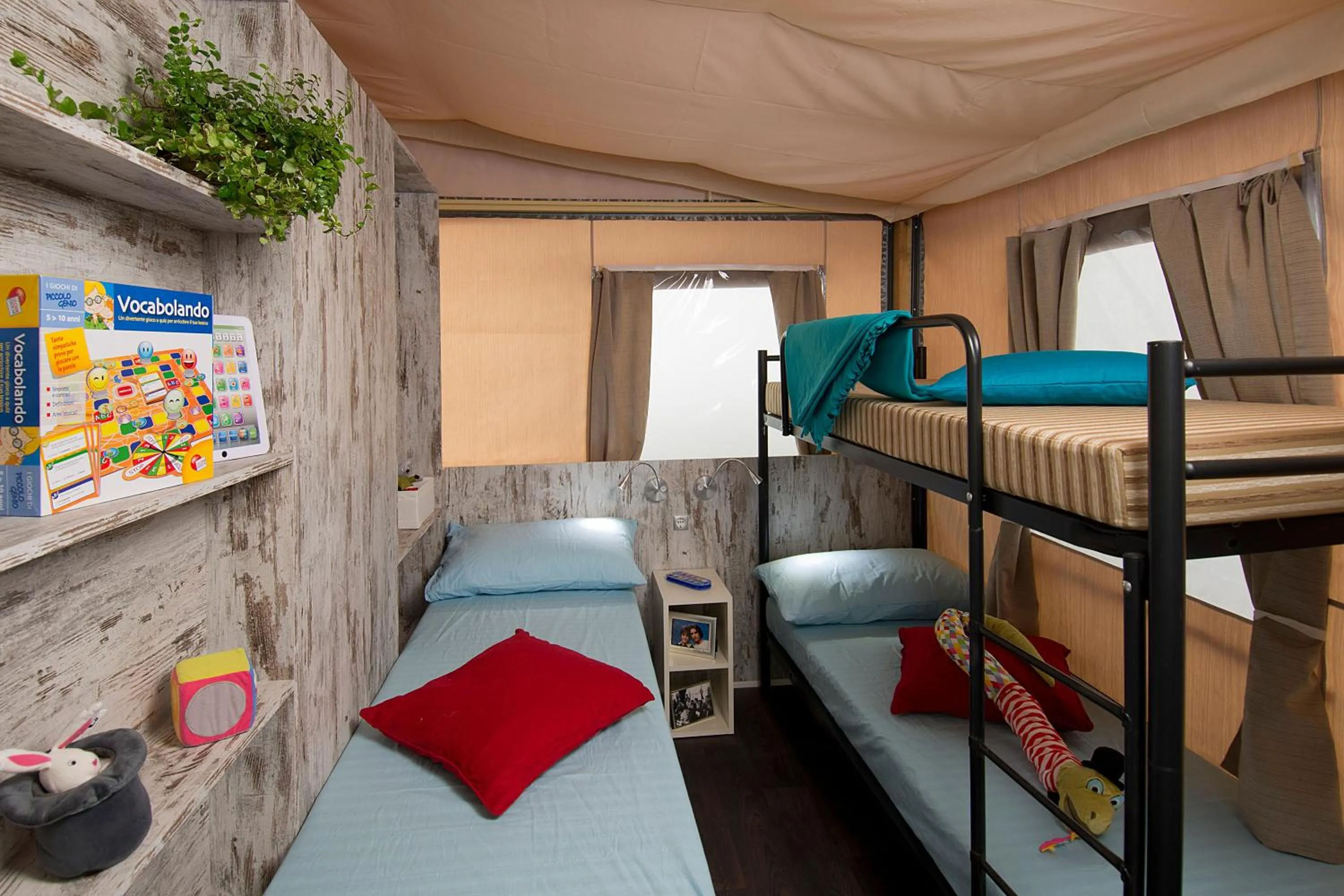Bed in Mobile Homes Camping Santa Marina, Lanterna