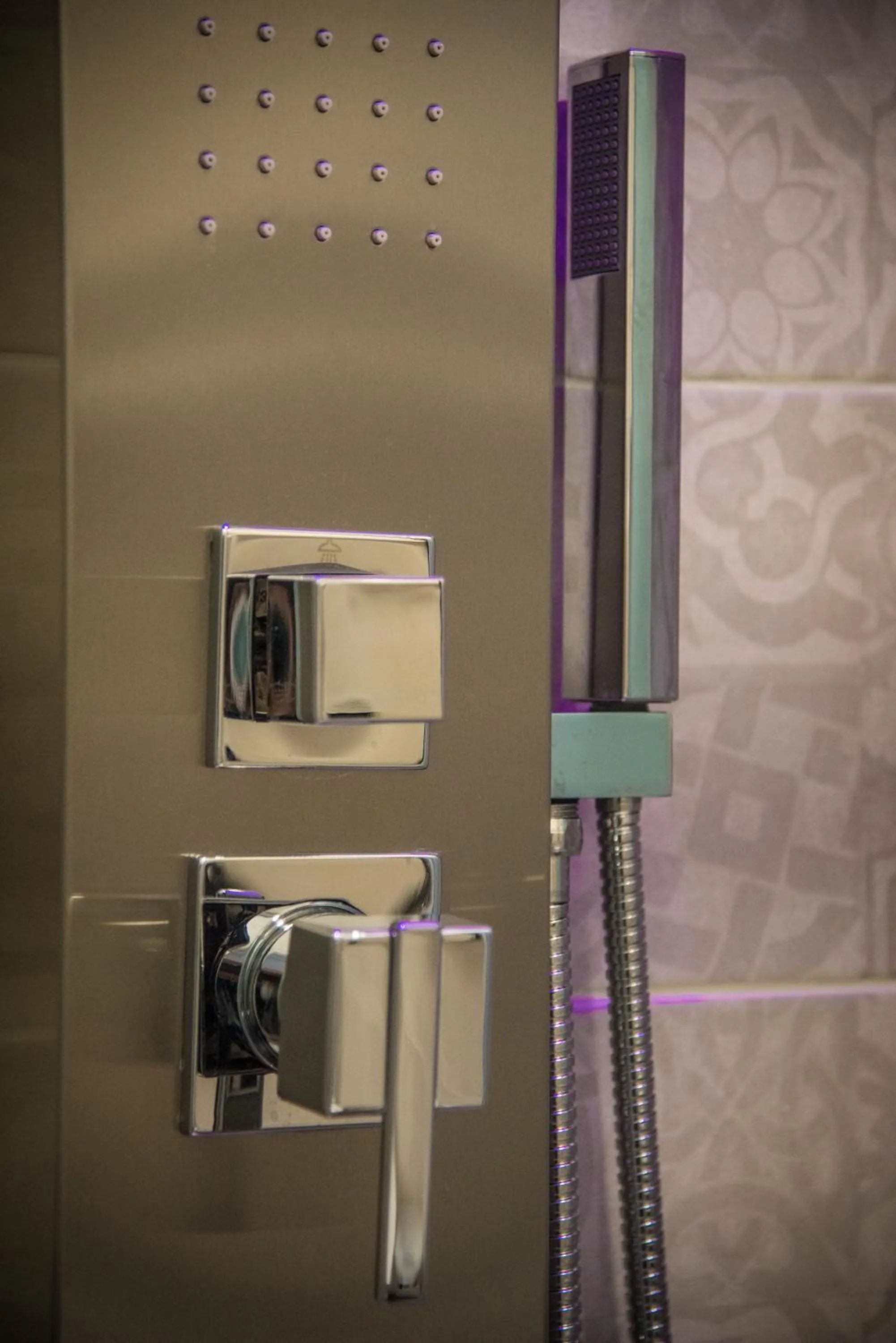 Bathroom in Inside Roma Rooms