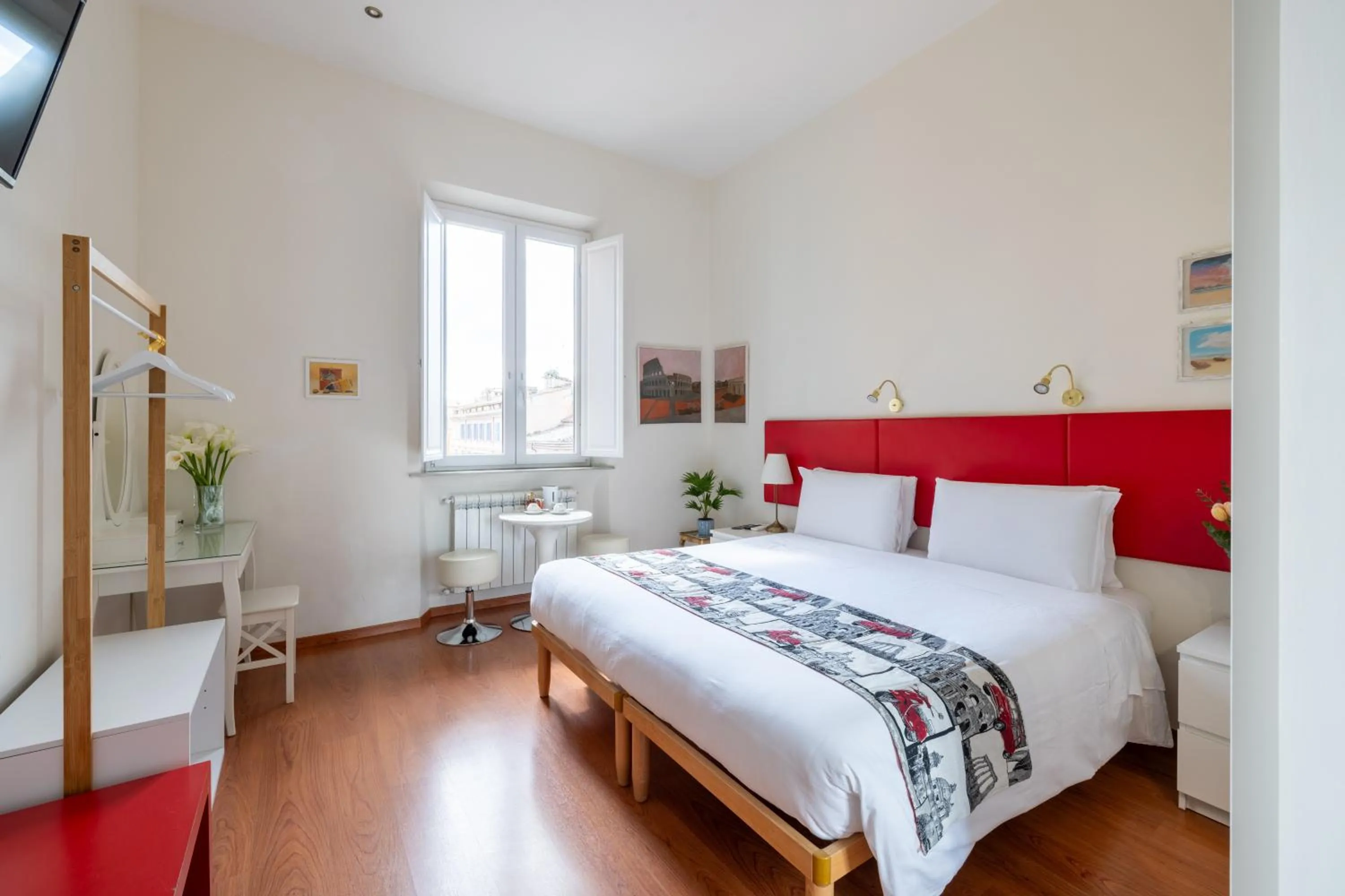 Bed in Superior Relais FCollection Temple View