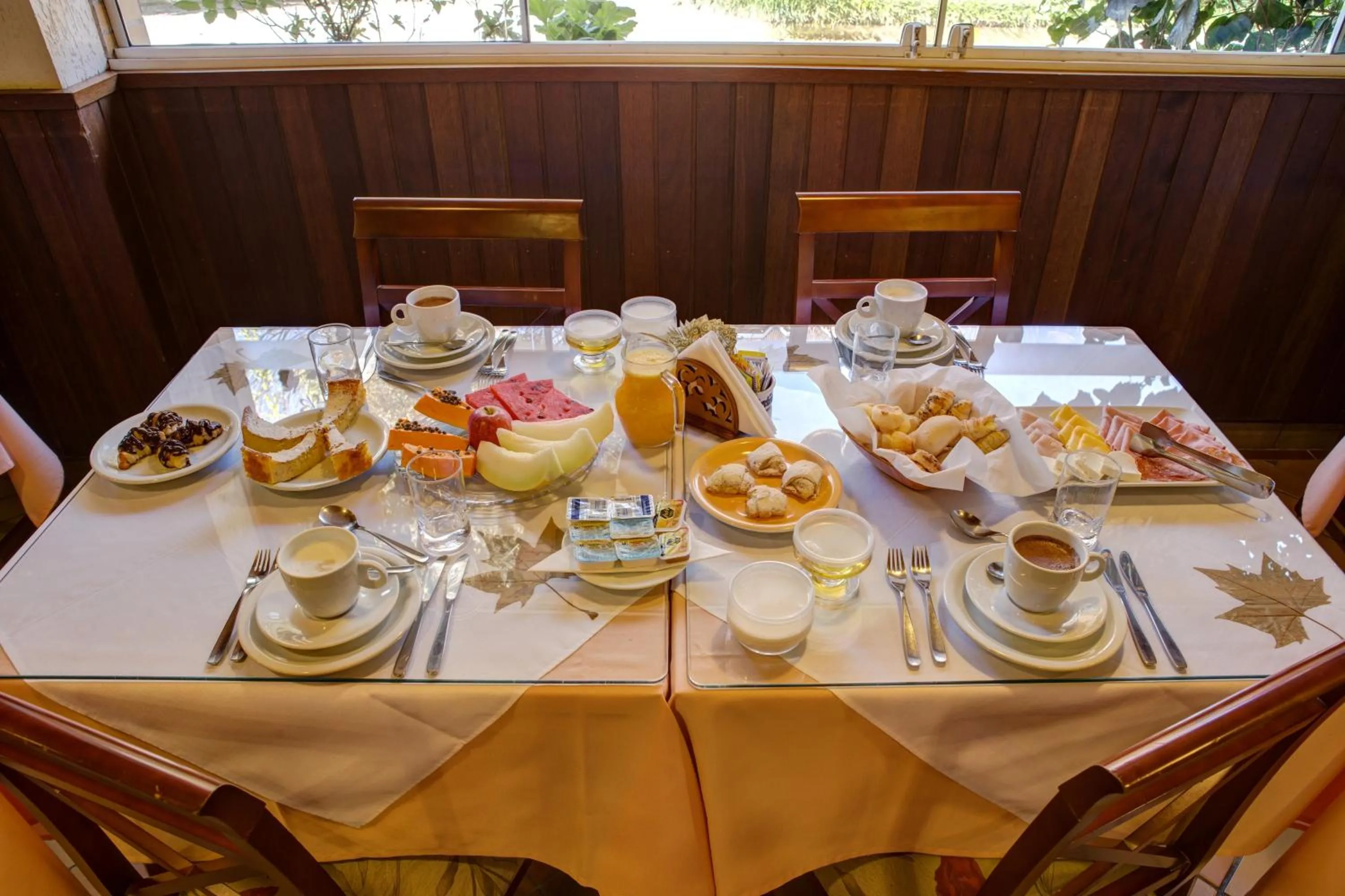 Buffet breakfast in Hotel Palazzo Reale