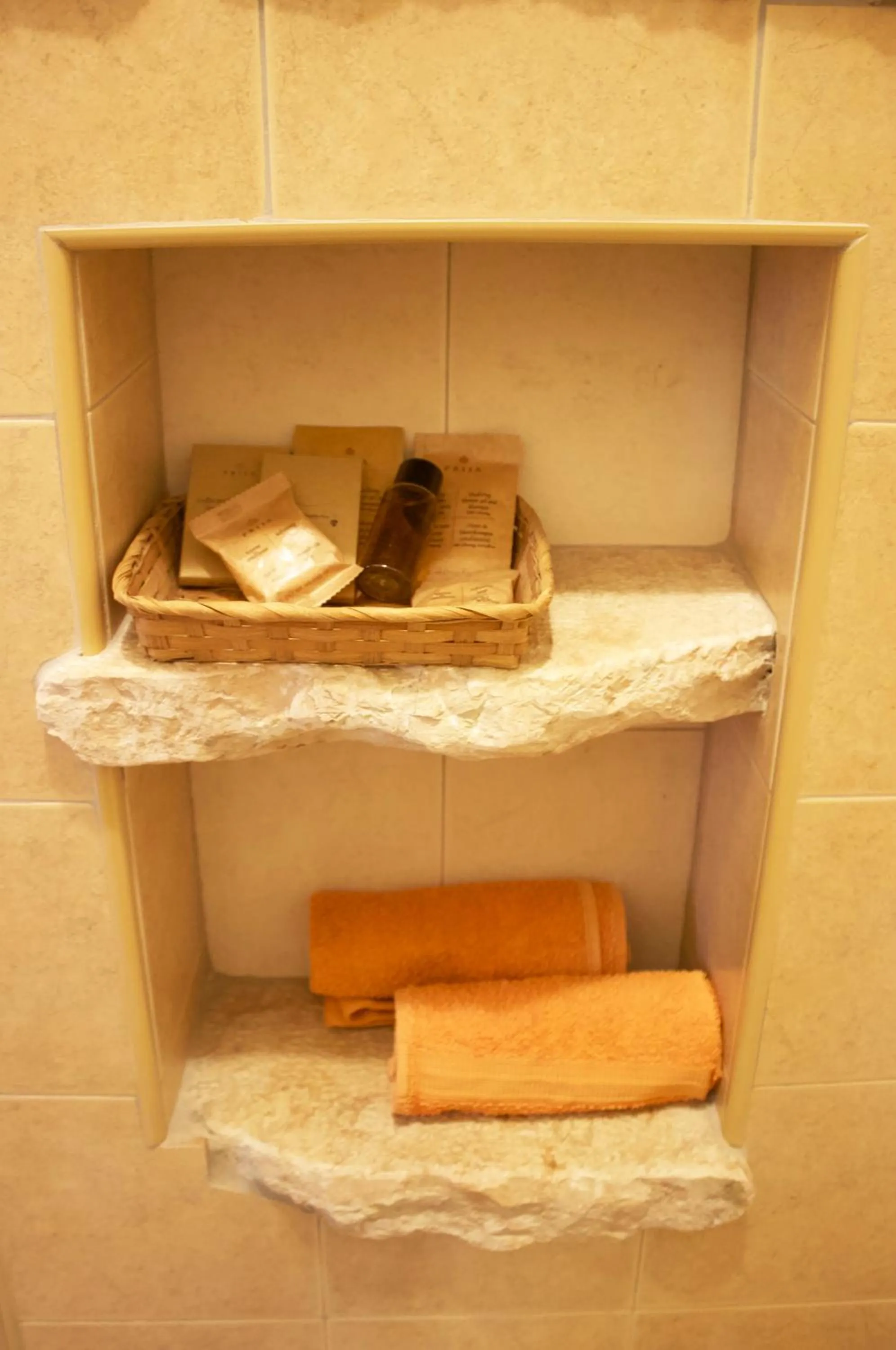 Decorative detail in Albergo Giulia Gonzaga