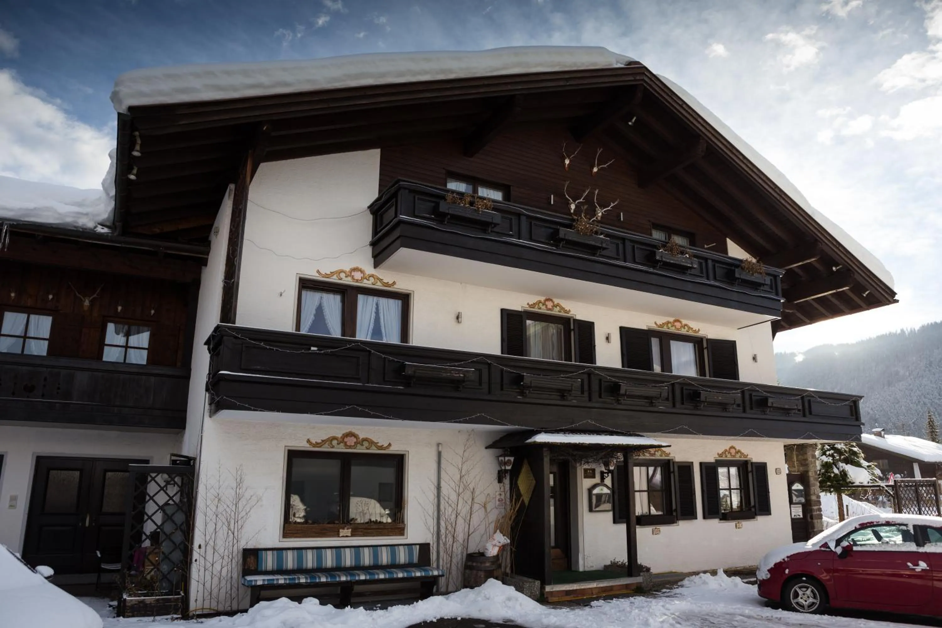 Property building in DEVA Hotel Kaiserblick