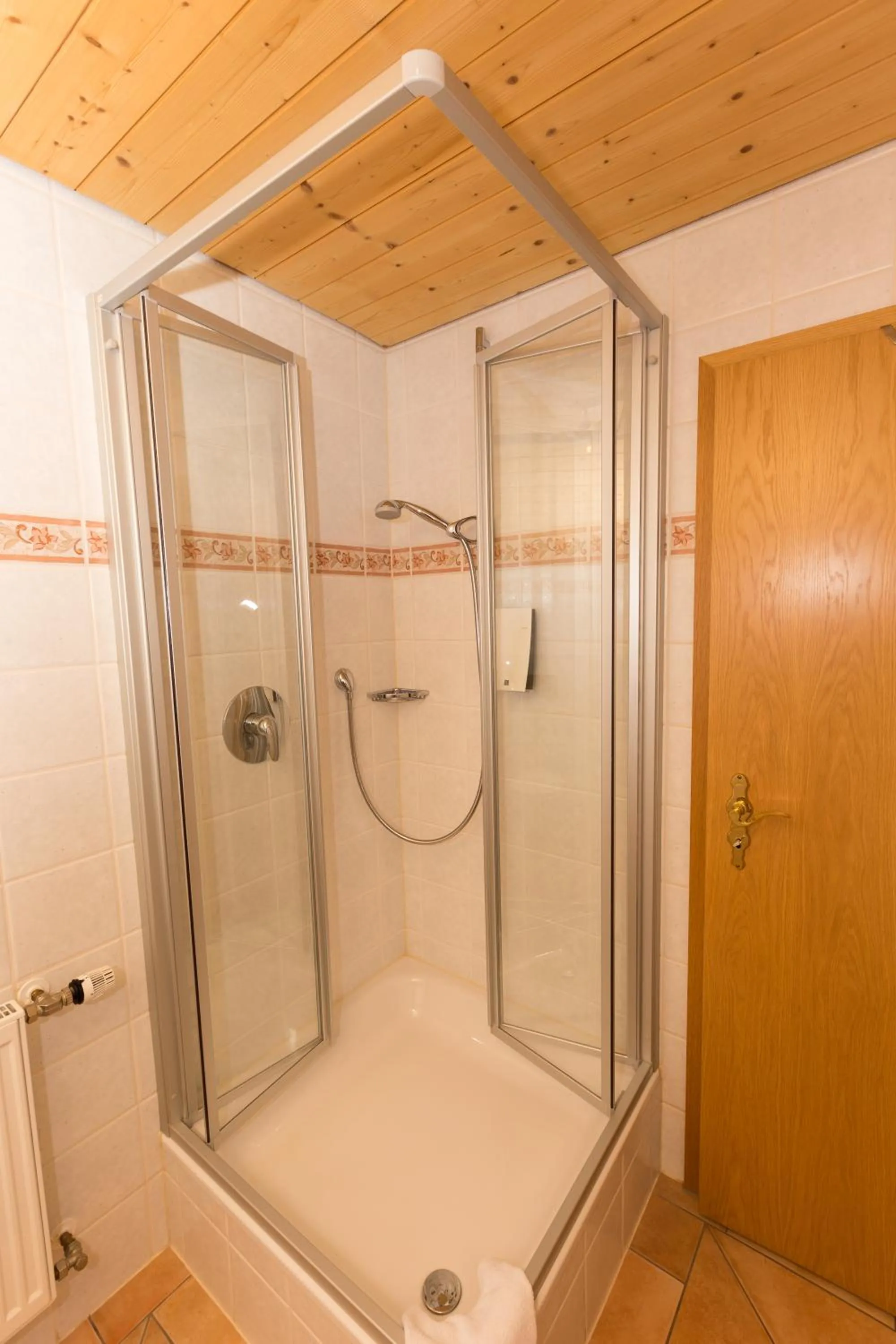 Bathroom in DEVA Hotel Kaiserblick