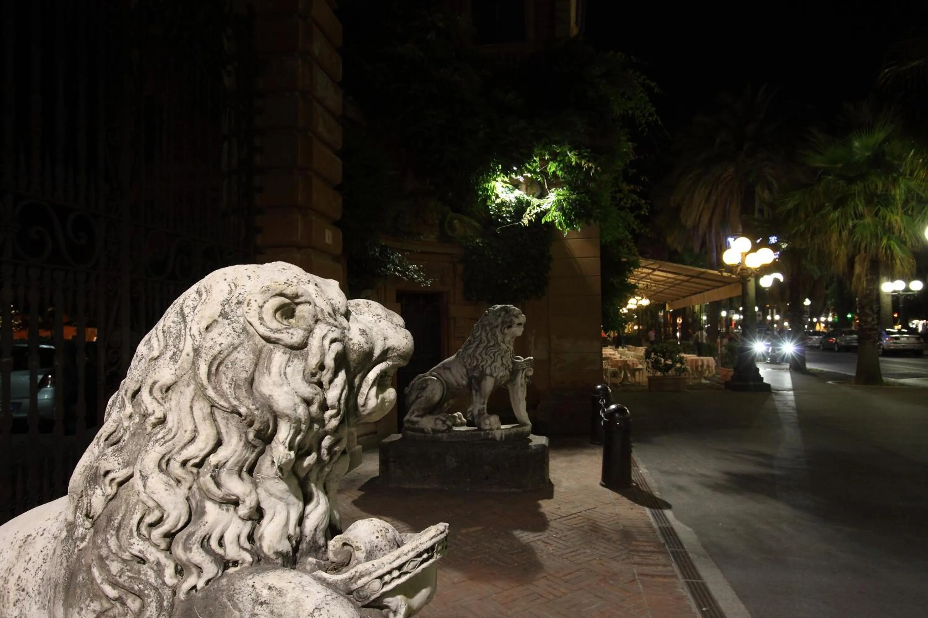 Facade/entrance in Grand Hotel Villa Balbi