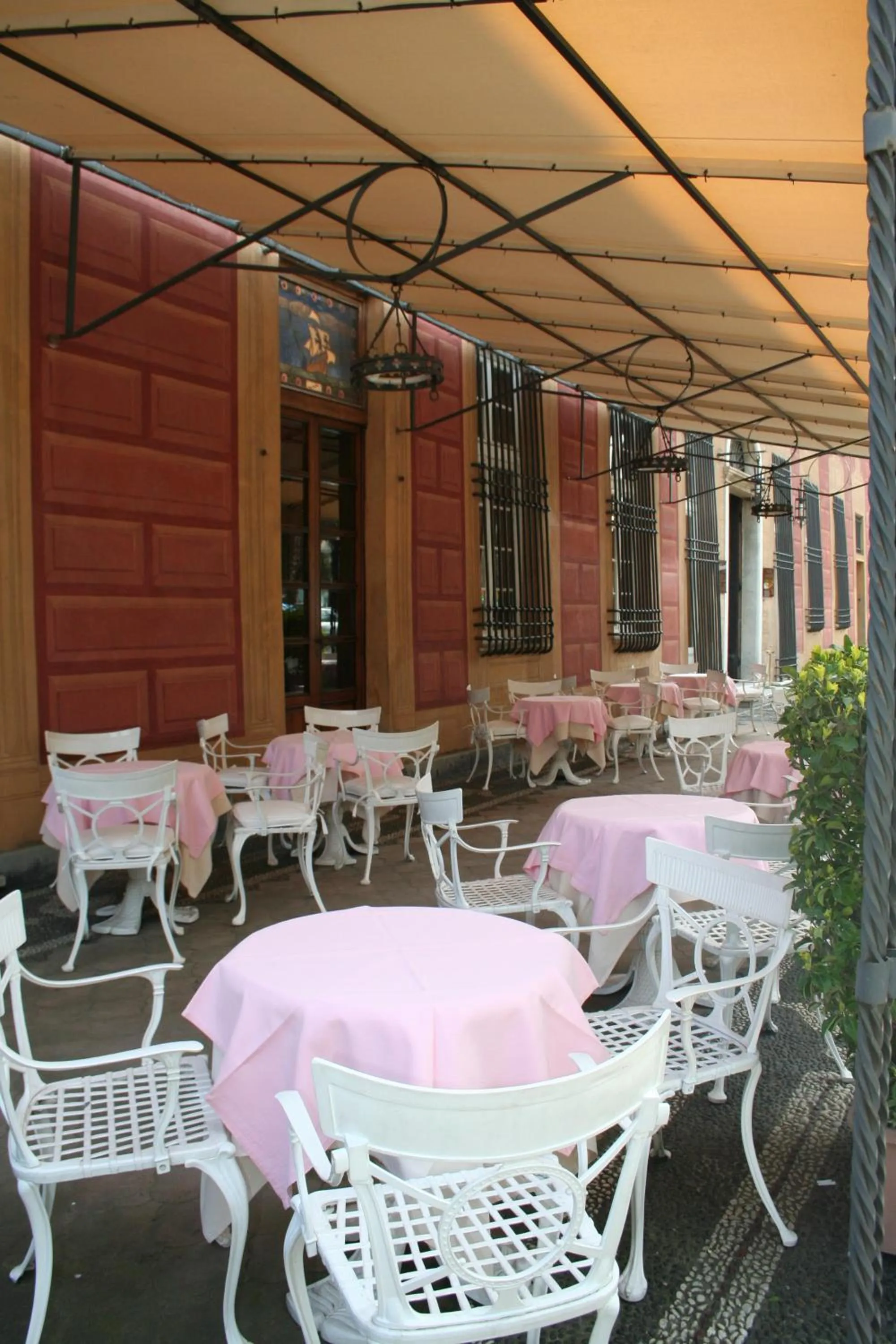 Restaurant/places to eat in Grand Hotel Villa Balbi