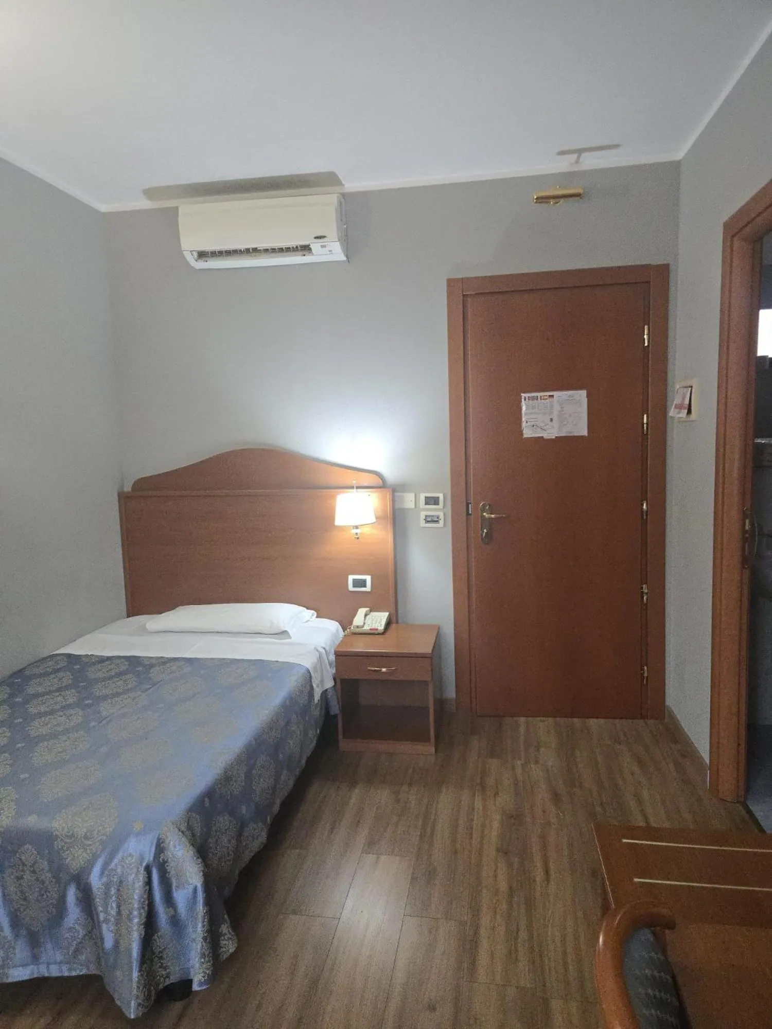 Bed in Hotel Rigolfo