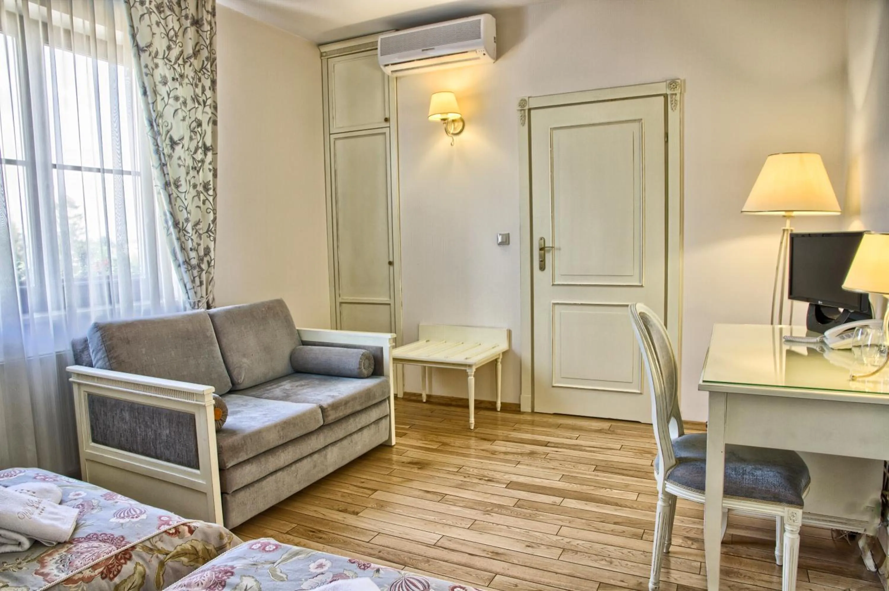 Photo of the whole room in Villa Estera - Hotel & Restauracja