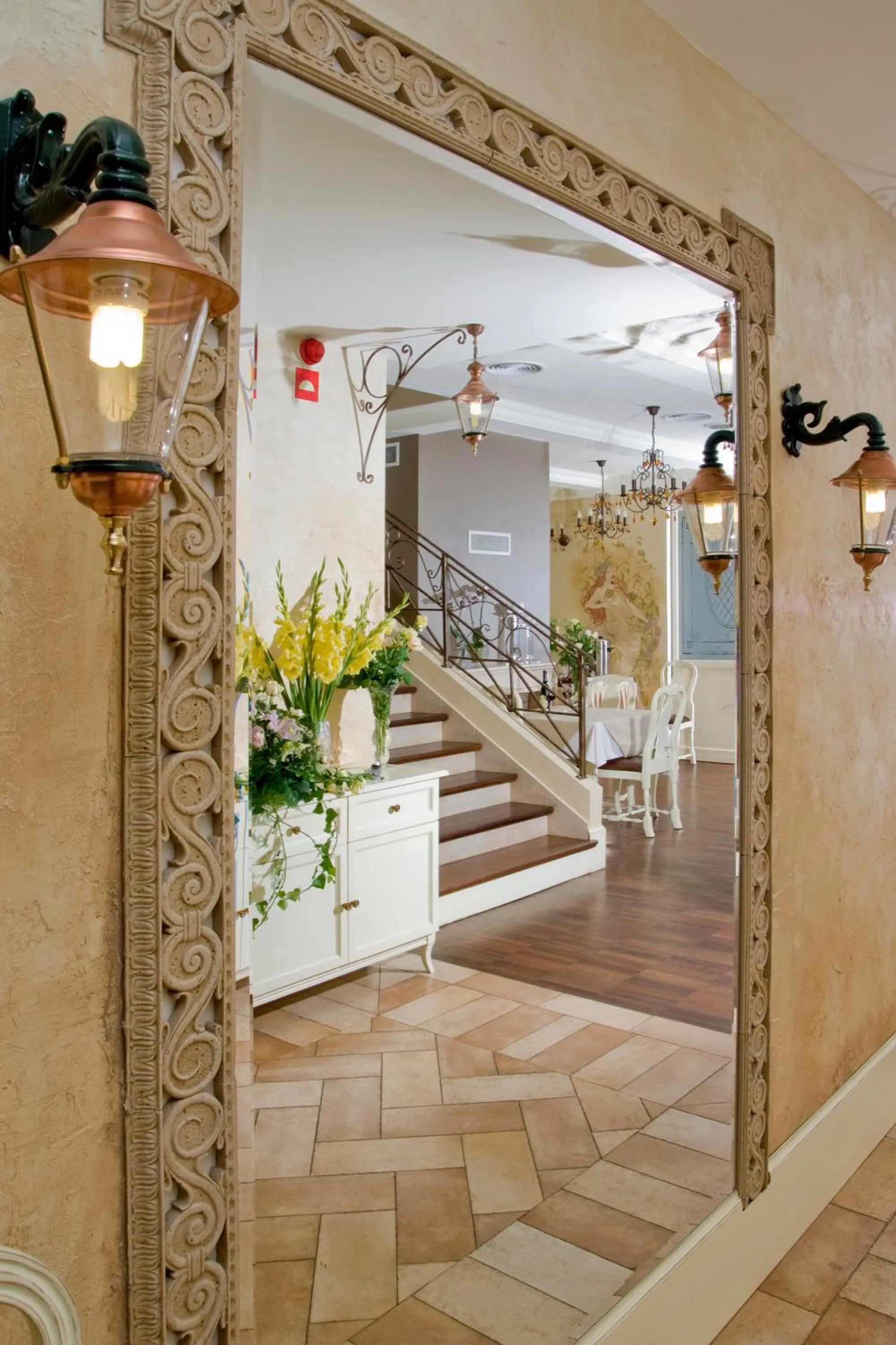 Lobby or reception in Villa Estera - Hotel & Restauracja