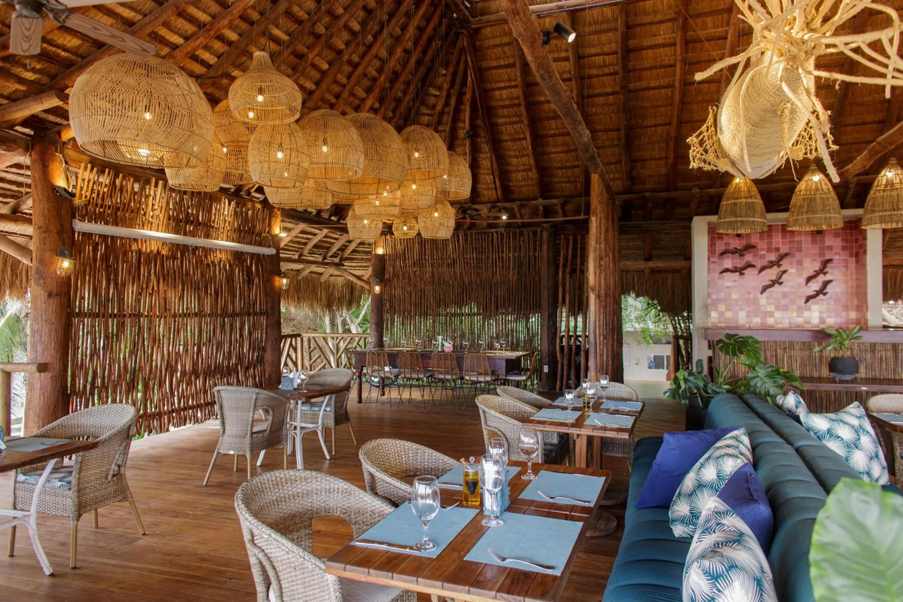 Restaurant/places to eat in Aura Hotel Barú