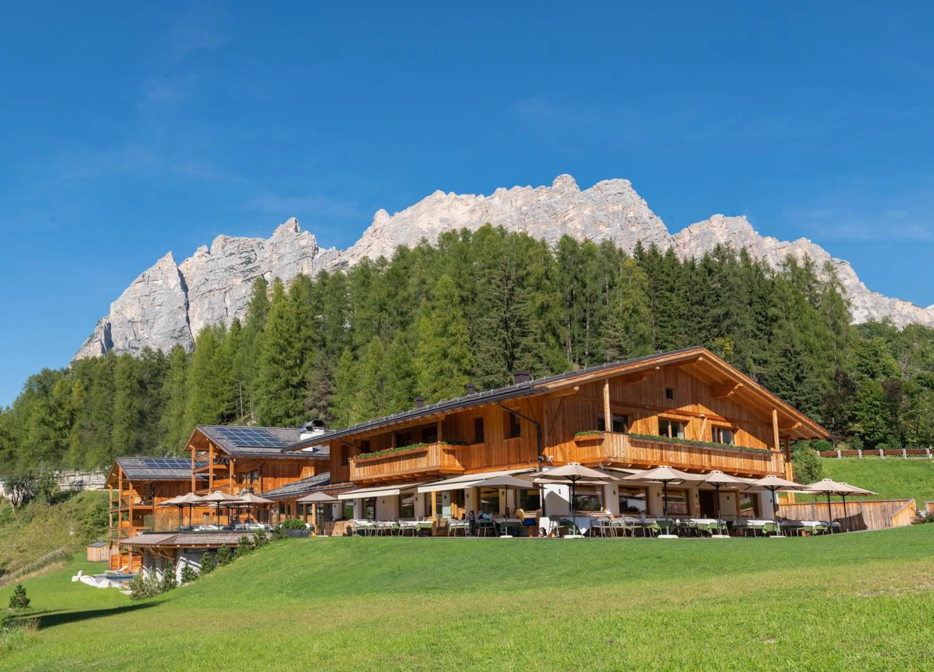 Property building in Dolomiti Lodge Alverà