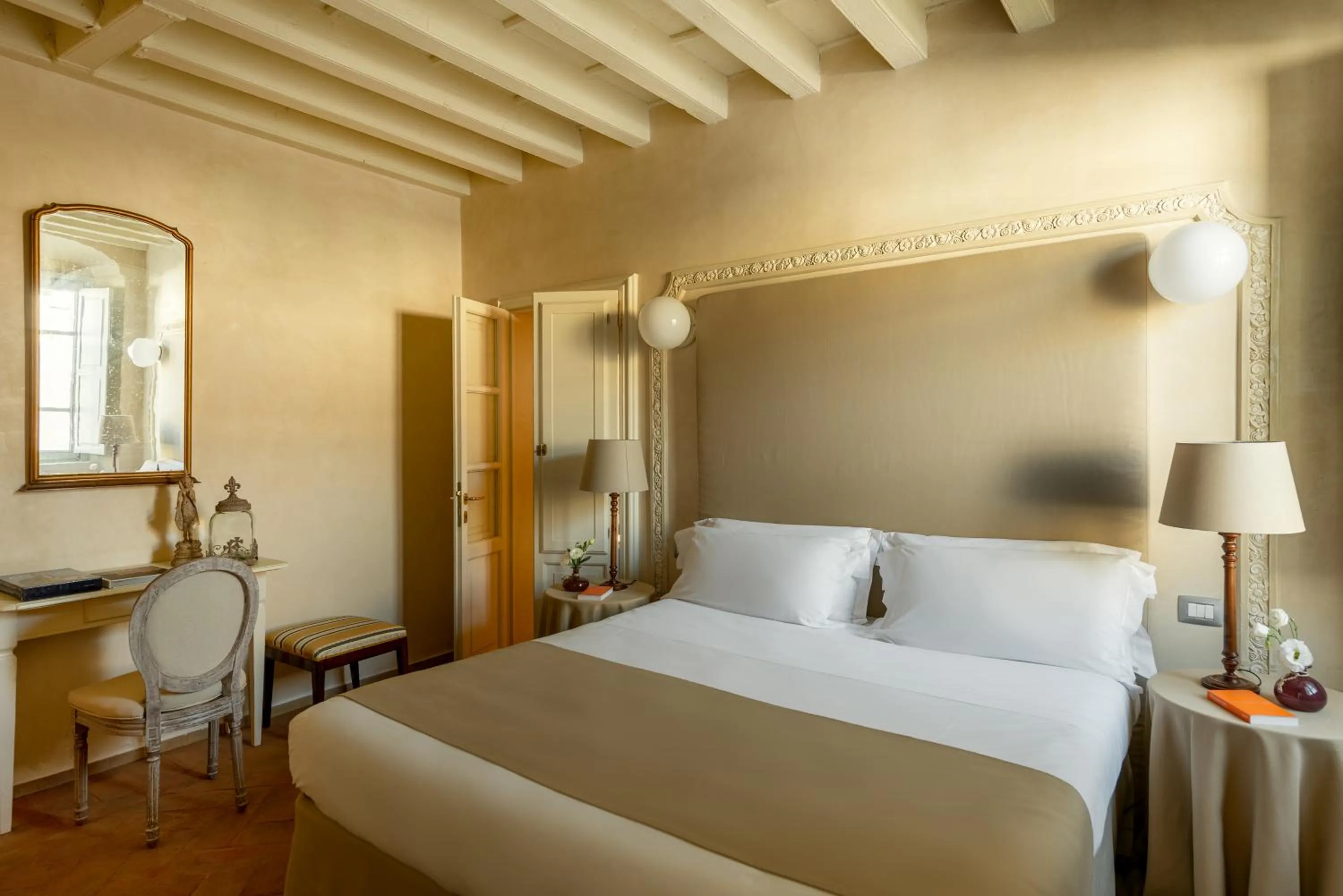 Bed in Hotel Palazzo Novello