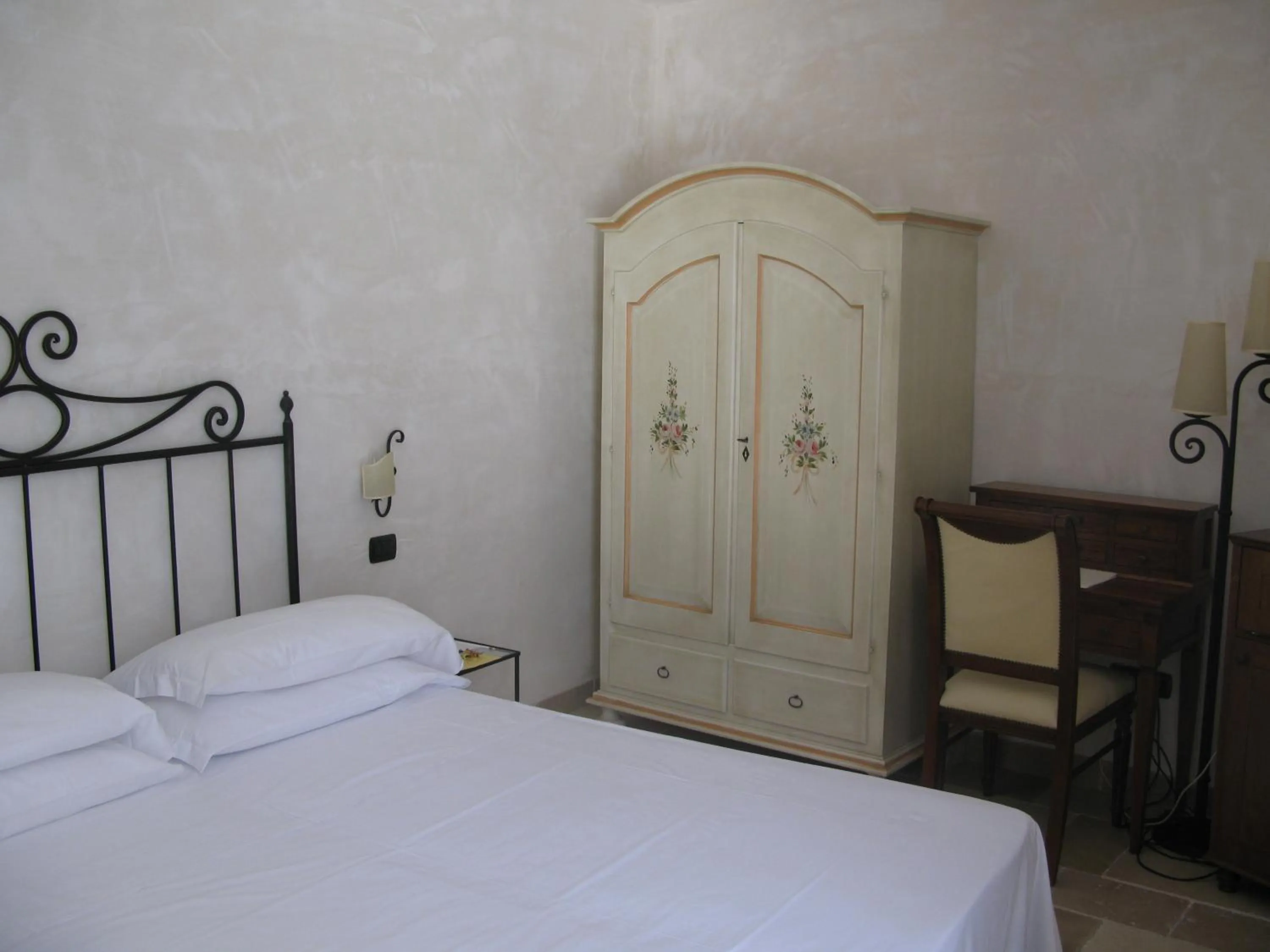 Bed in Hotel Masseria Fortificata Donnaloia
