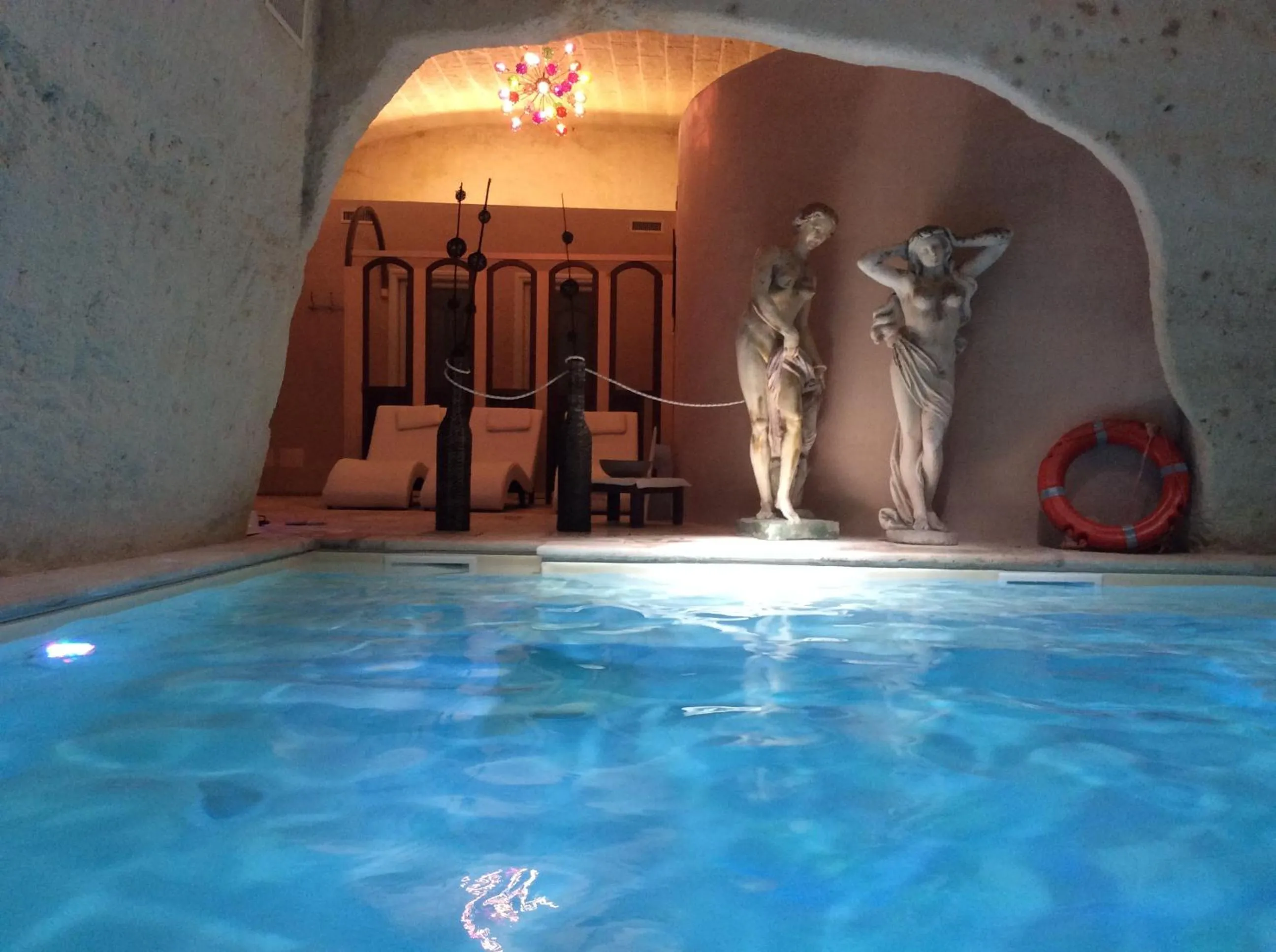 Hot Tub in Hotel Masseria Fortificata Donnaloia