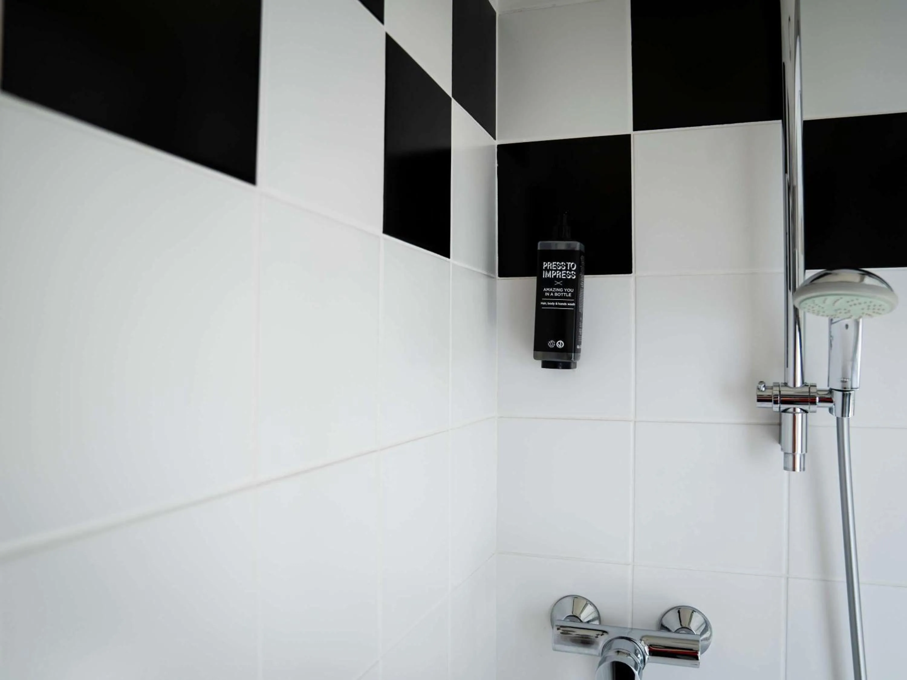 Bedroom in ibis Styles Bourbon Lancy