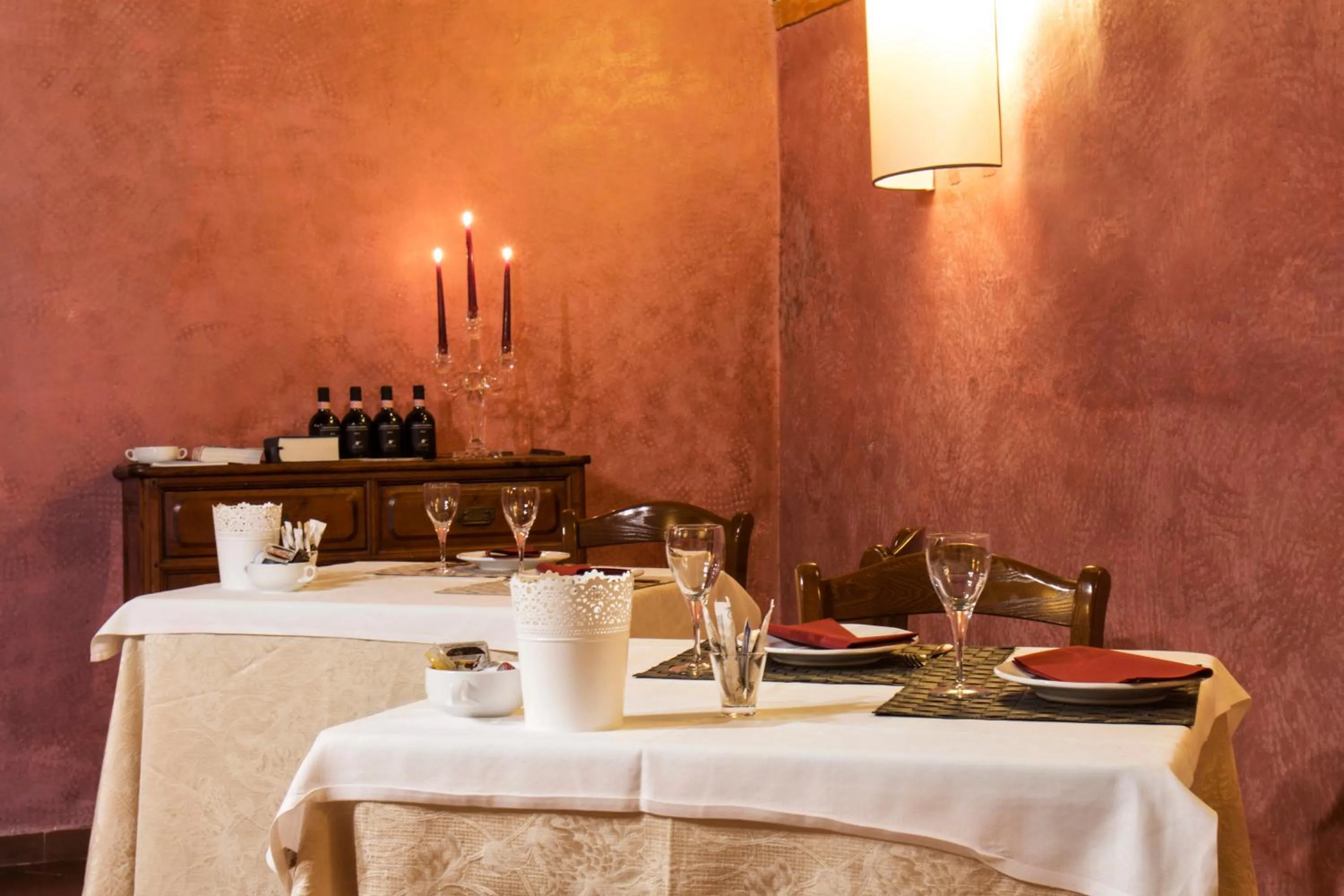 Restaurant/places to eat in Villa Il Fedino