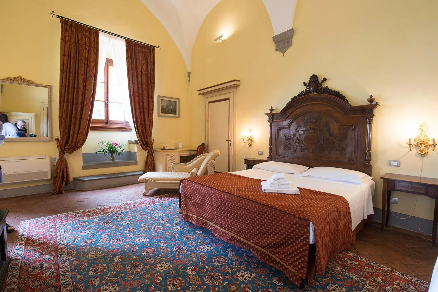 Bedroom, Bed in Villa Il Fedino