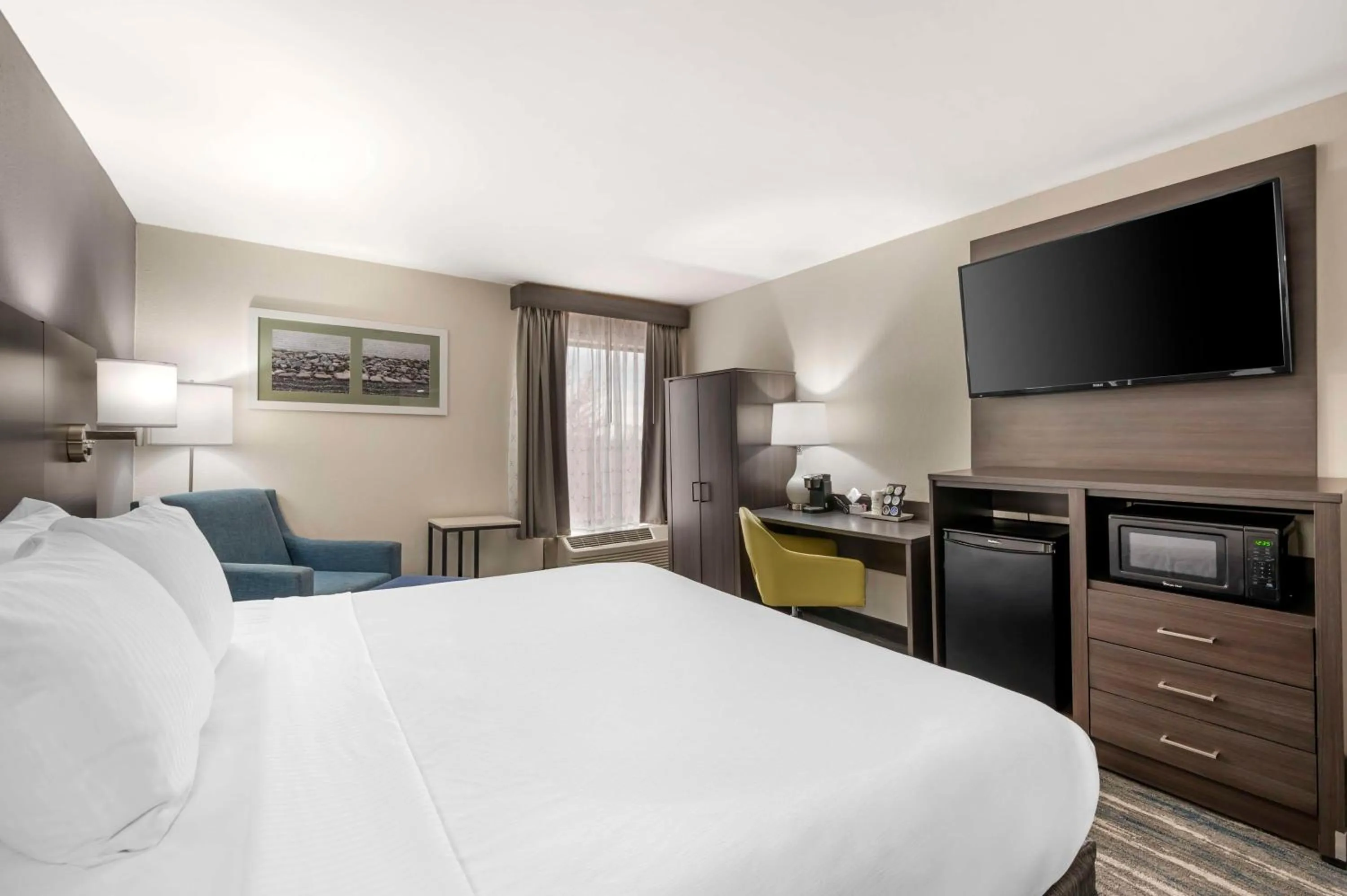 Bedroom, Bed in Best Western Heartland Inn