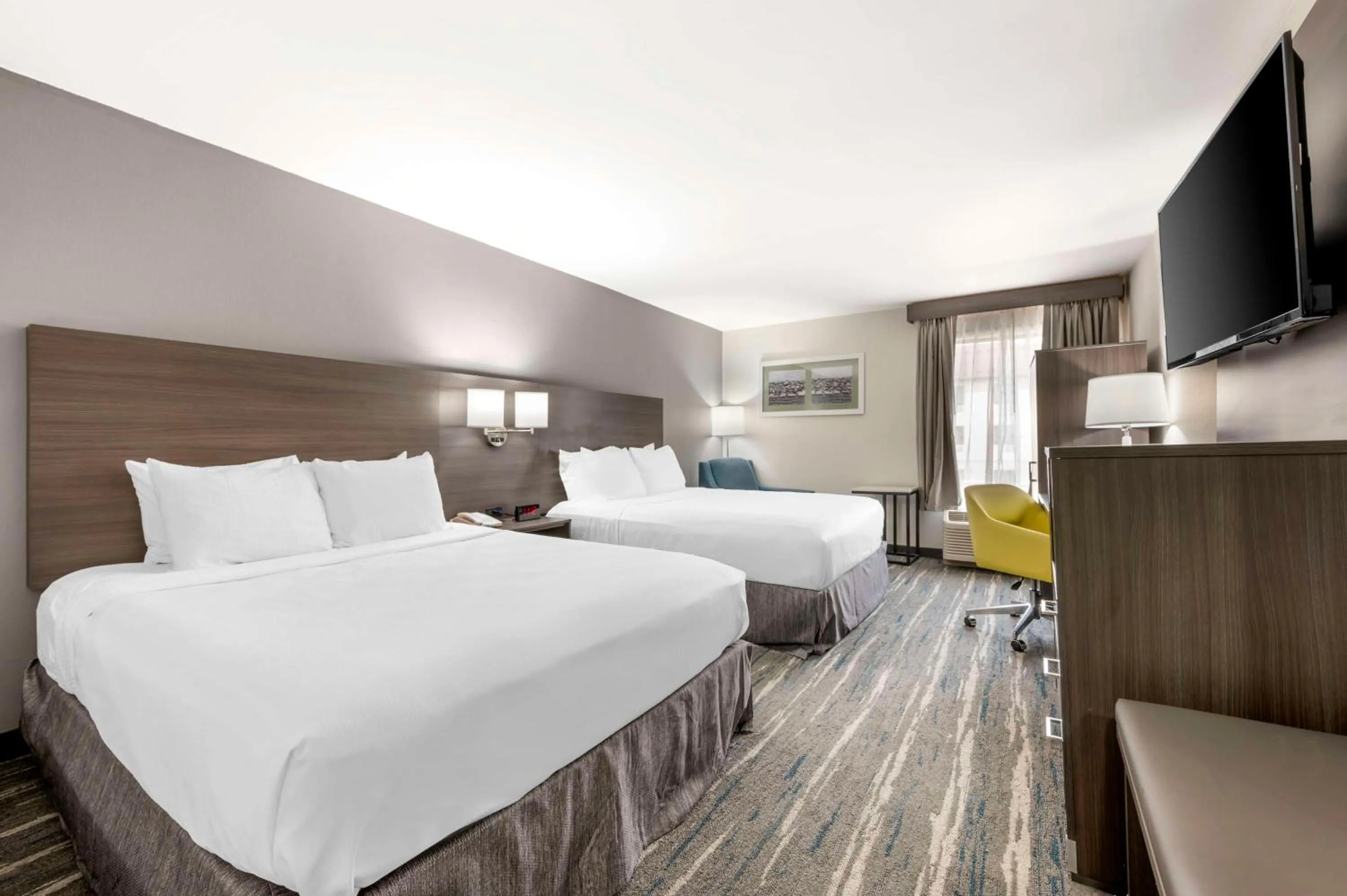 Bedroom, Bed in Best Western Heartland Inn