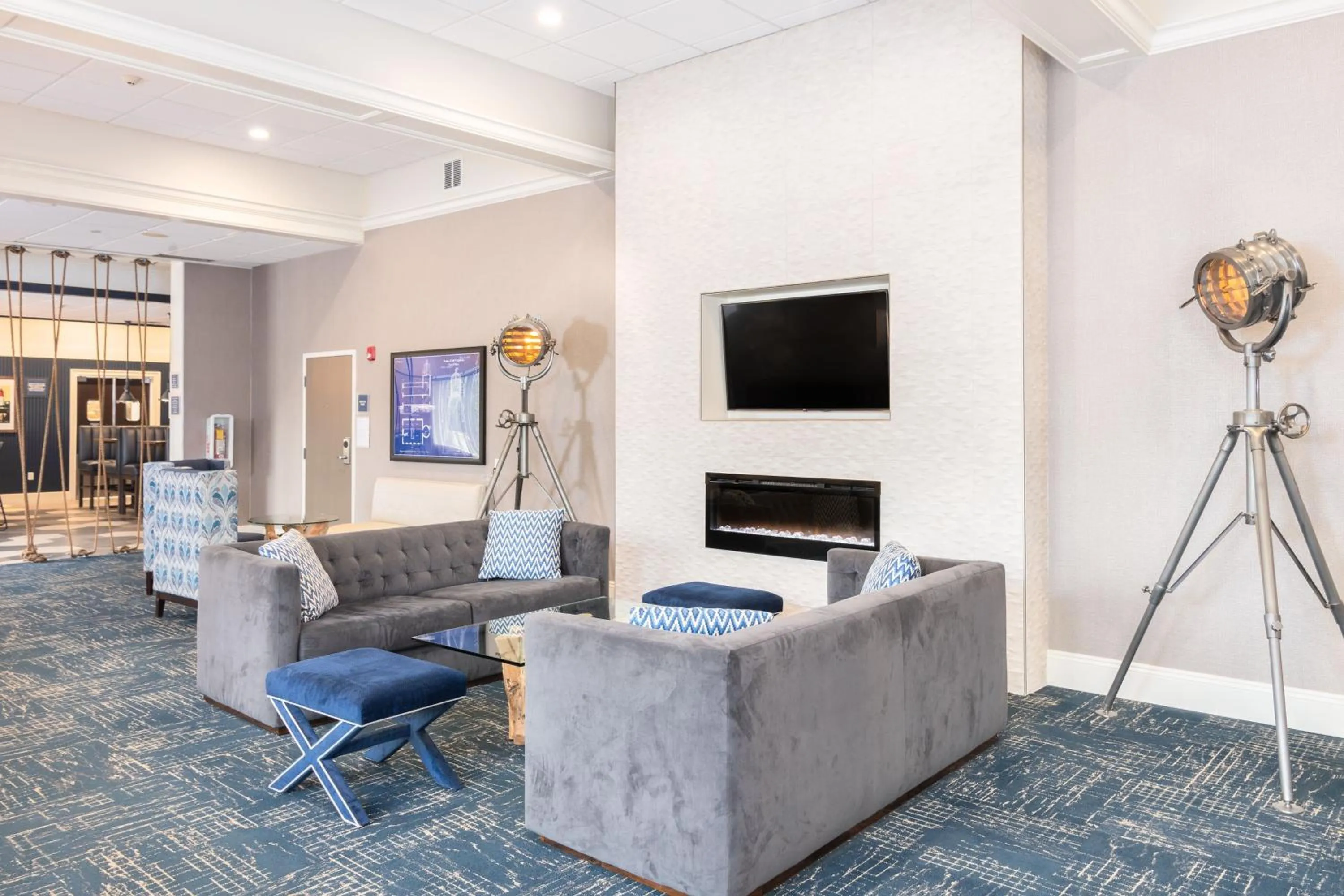 Lobby or reception in Four Points by Sheraton Eastham Cape Cod