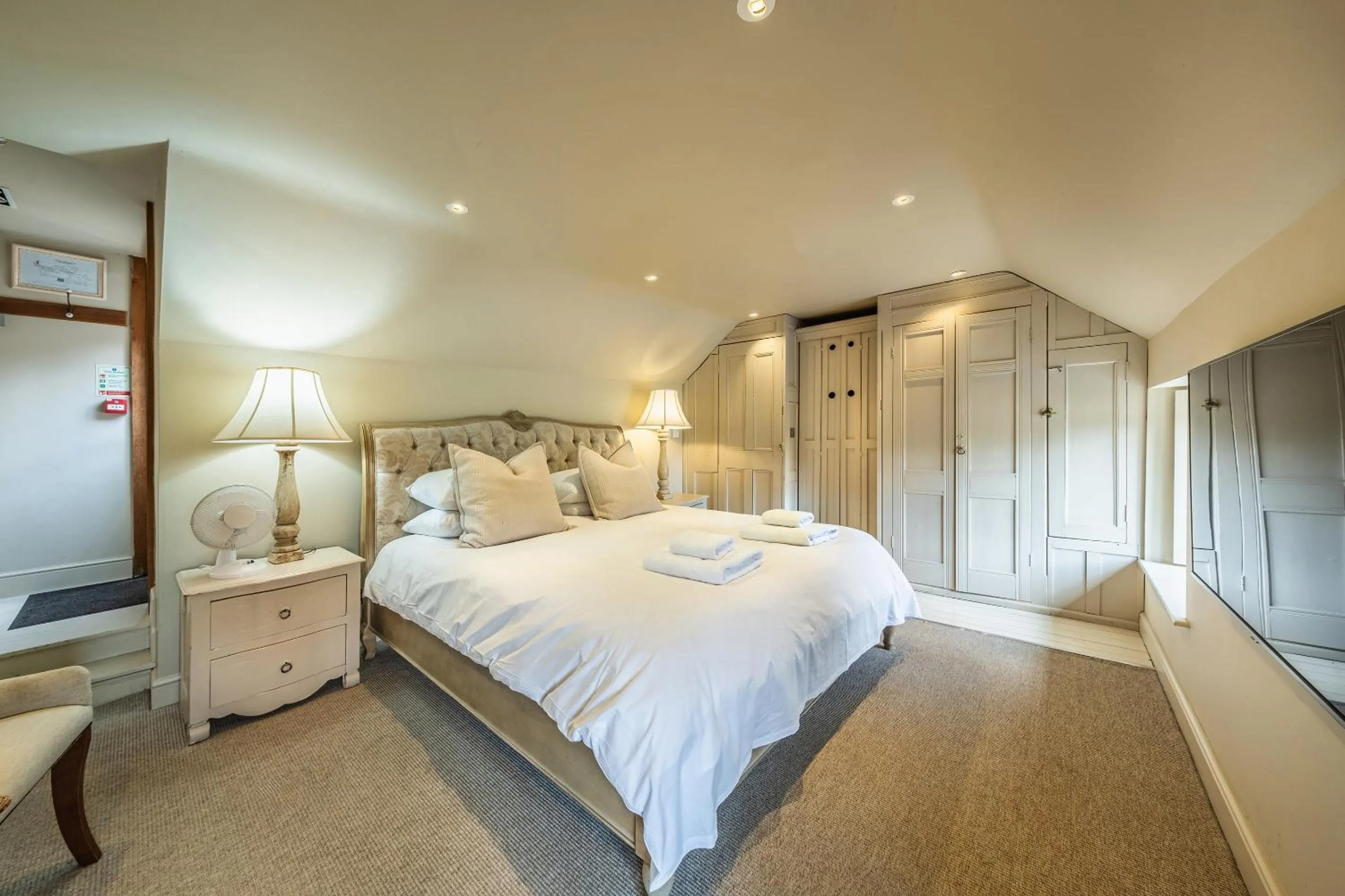 Bedroom, Bed in Wiveton Bell