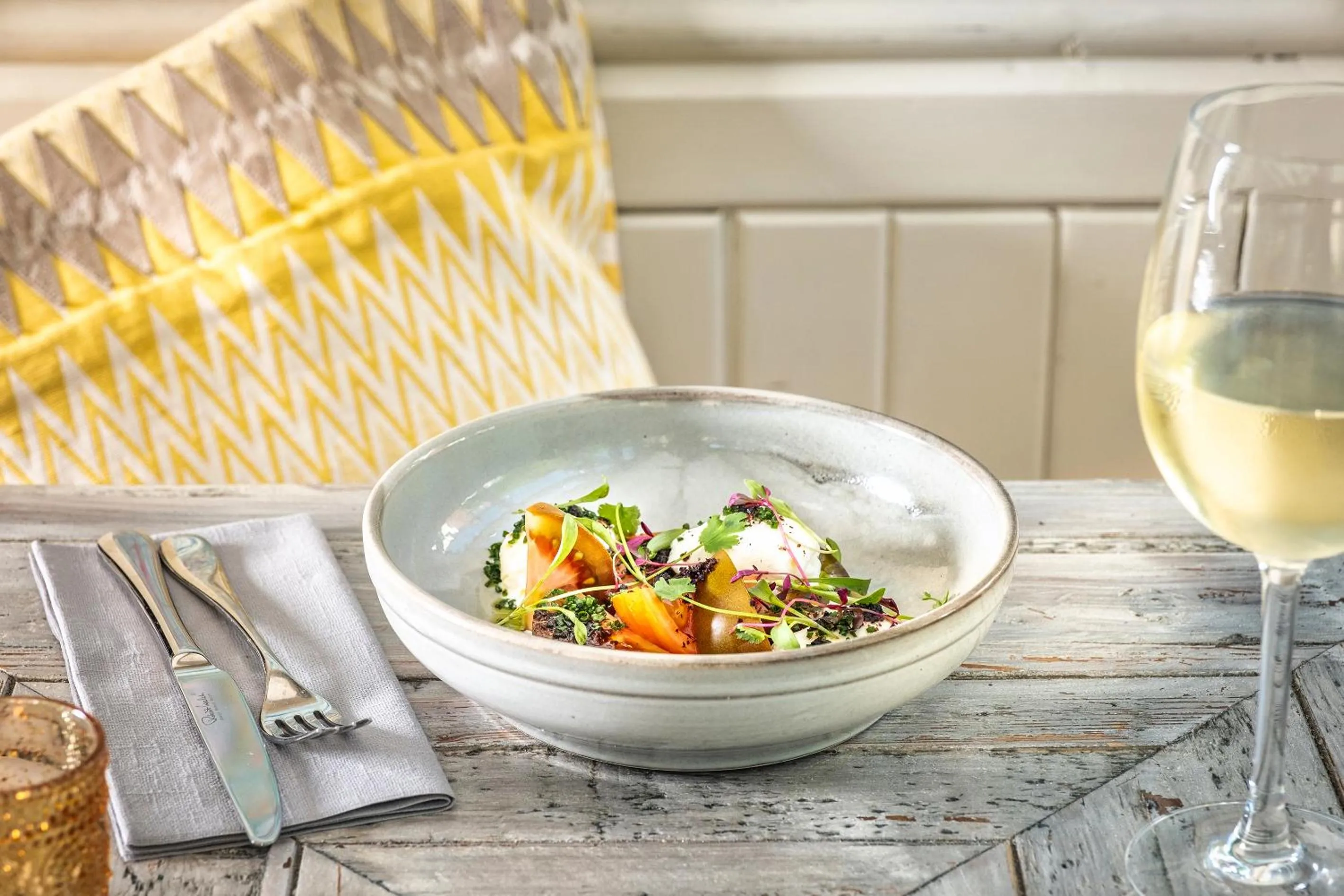 Food and drinks in Wiveton Bell