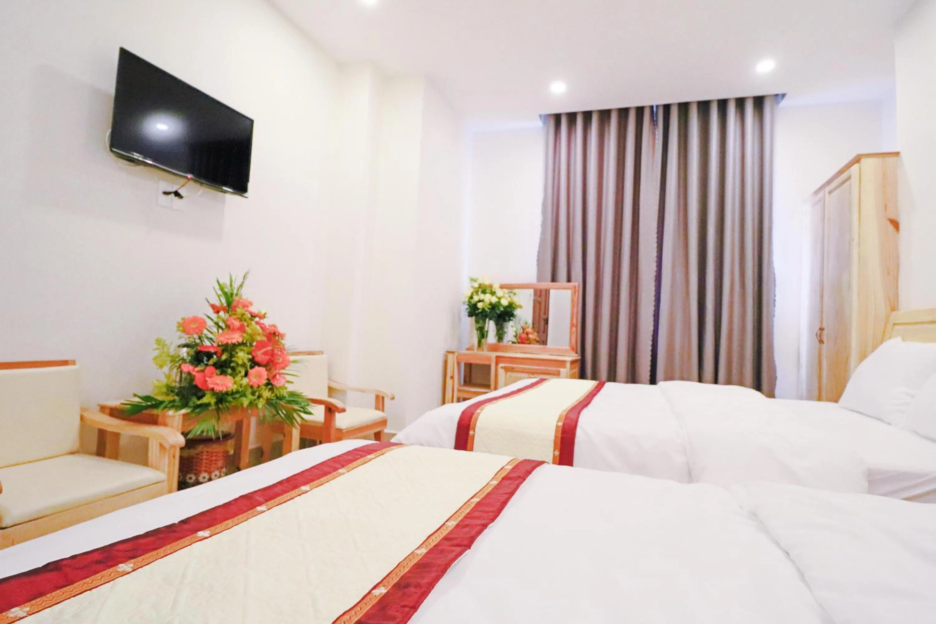 Bed in Mai Hoang Da Lat Hotel