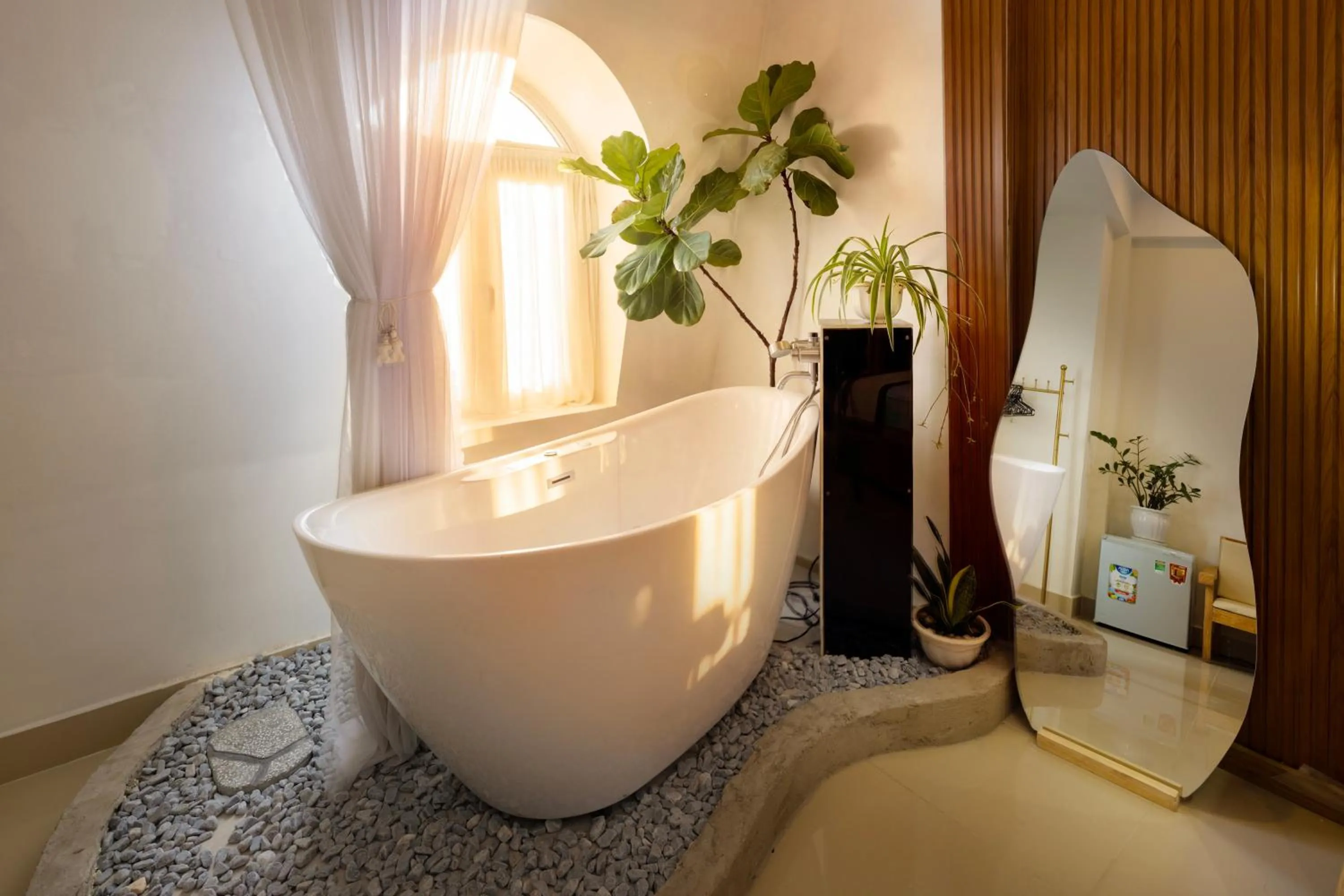 Bath in Mai Hoang Da Lat Hotel