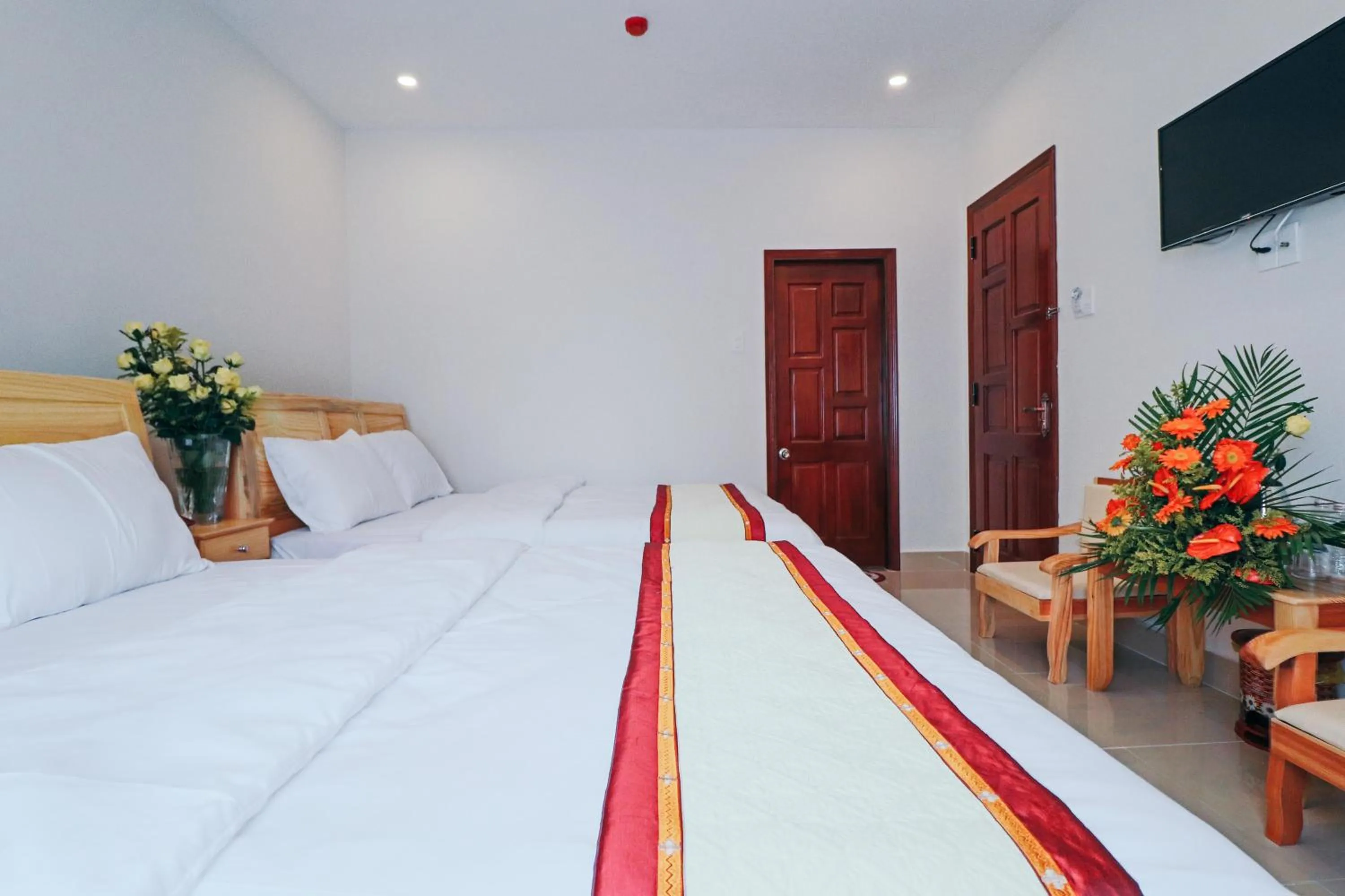 Bed in Mai Hoang Da Lat Hotel