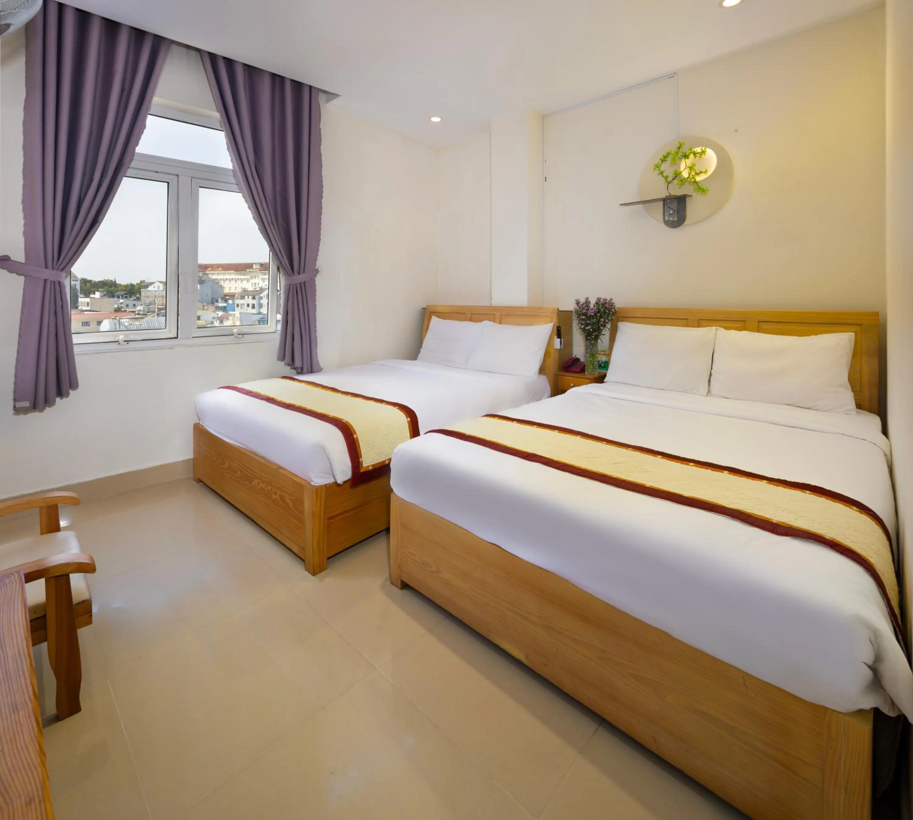 Bed in Mai Hoang Da Lat Hotel