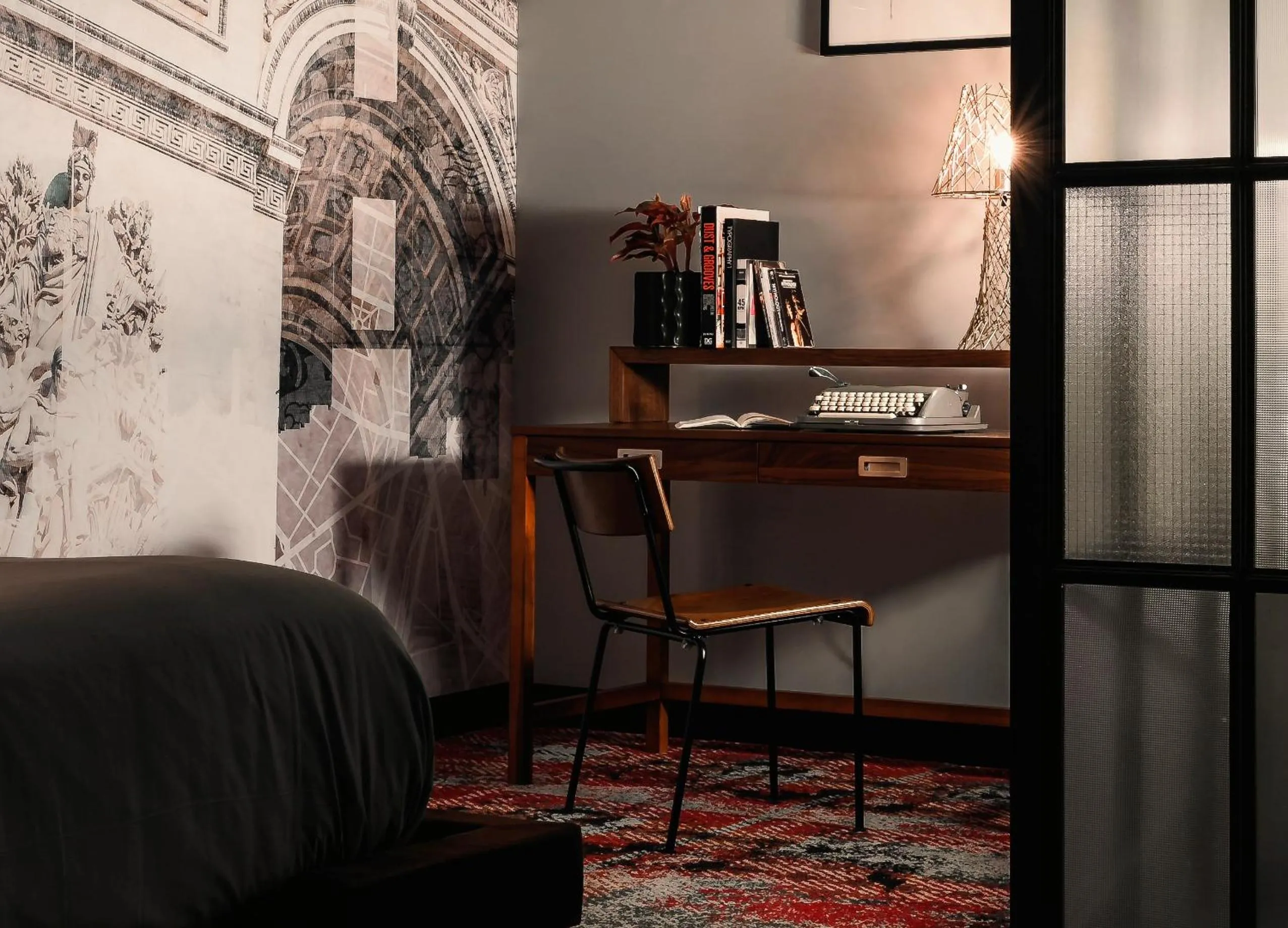 Decorative detail in Bobby Hotel