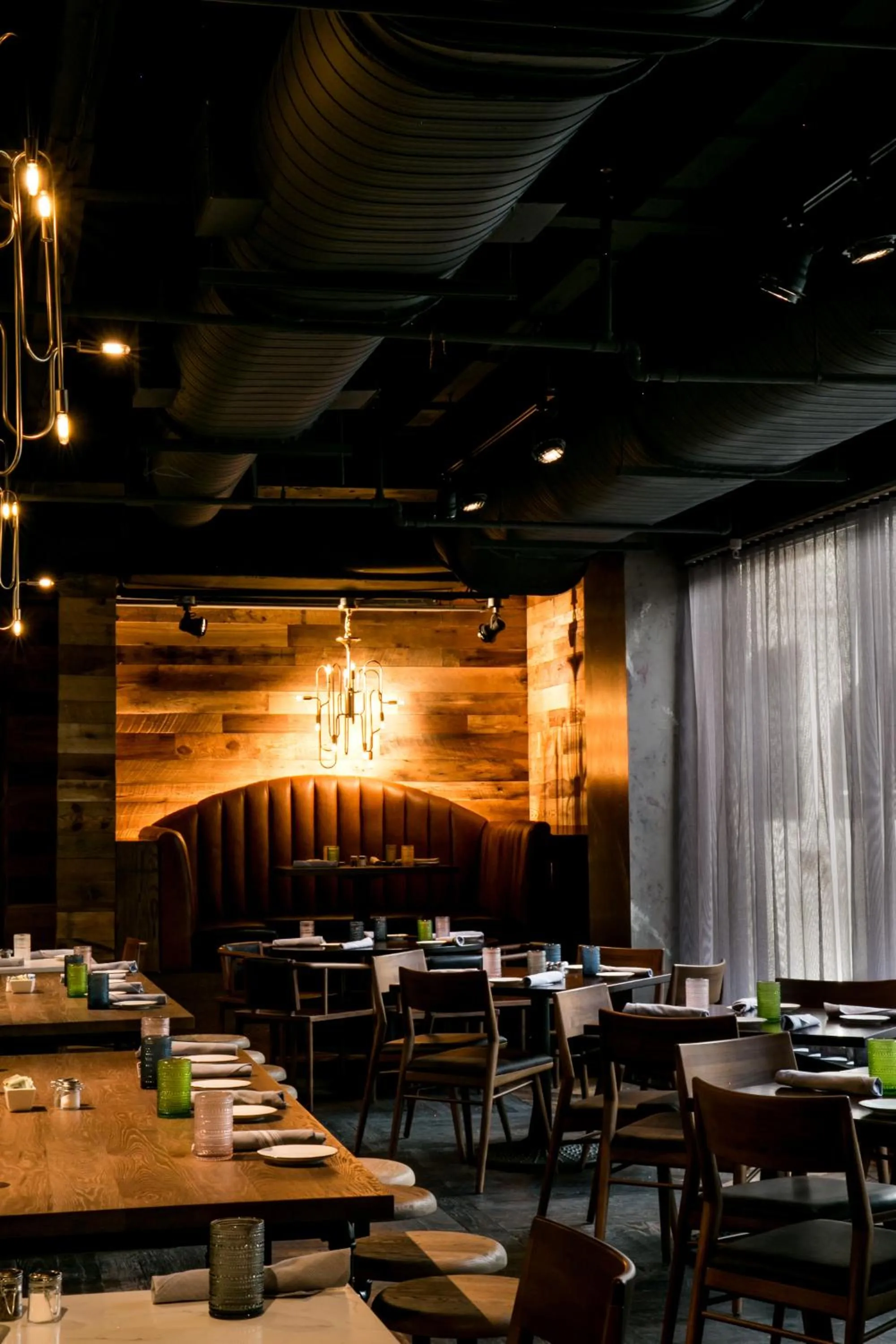 Restaurant/places to eat in Bobby Hotel