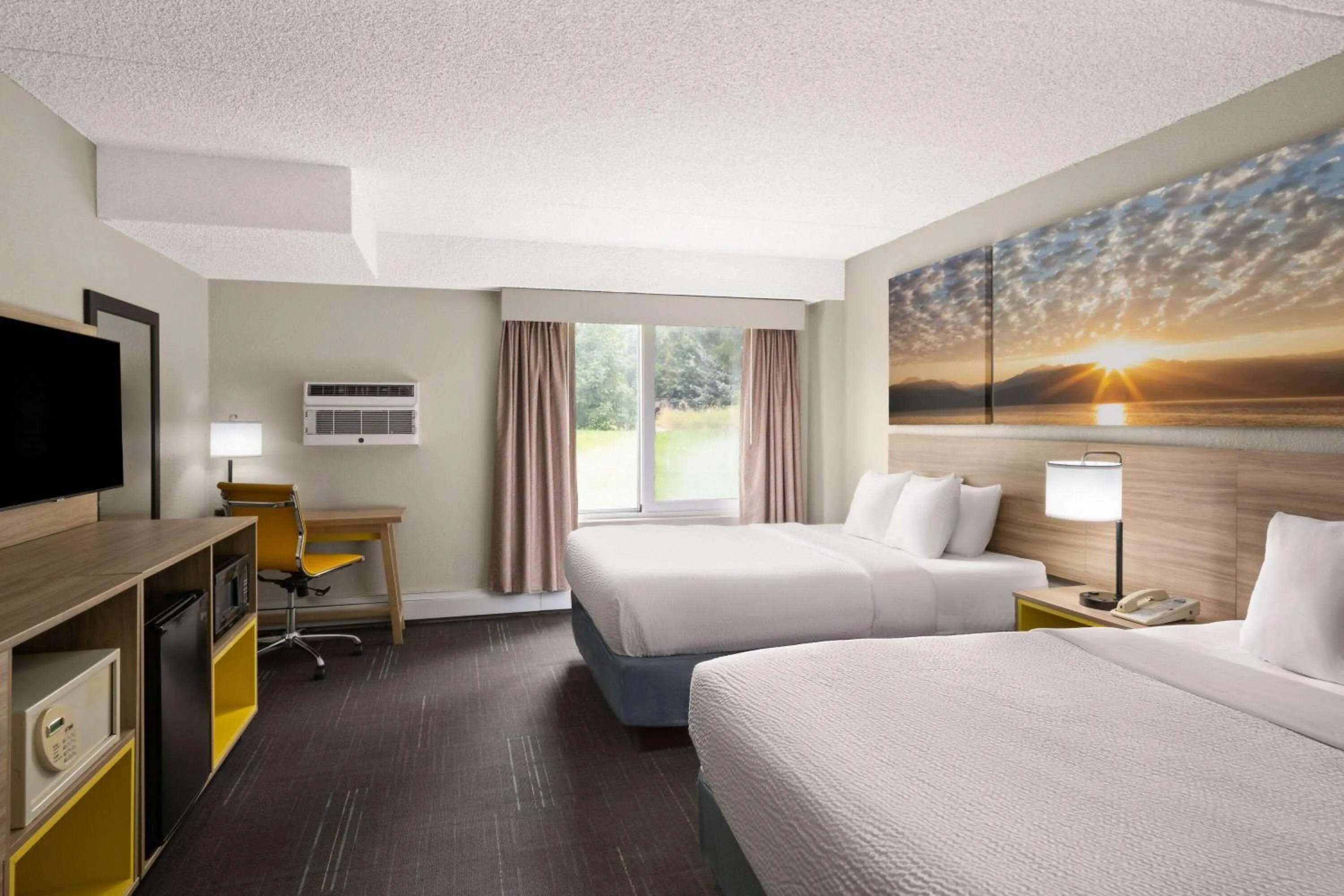 Photo of the whole room, Bed in Days Inn & Suites by Wyndham Bozeman