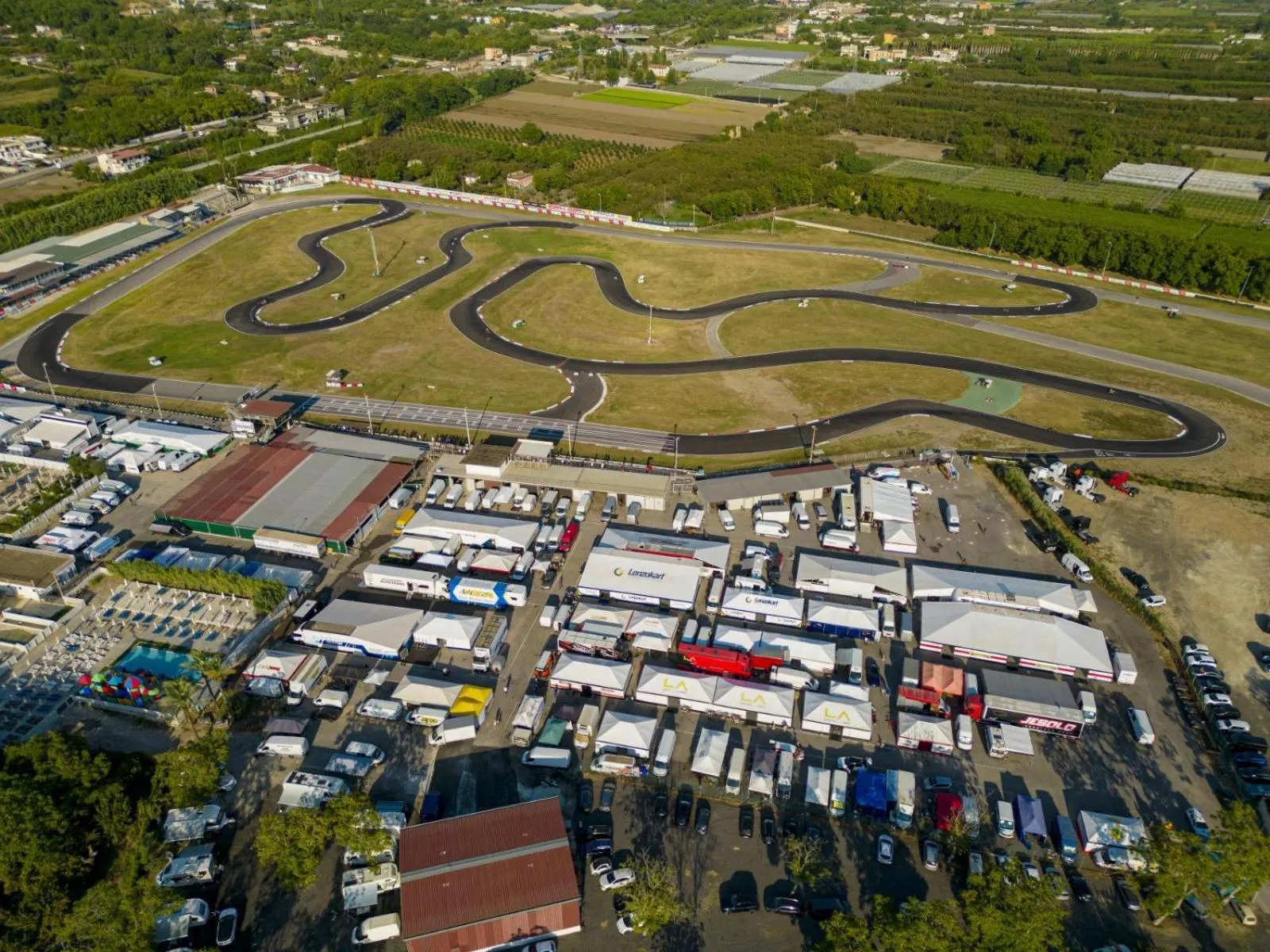 Bird's eye view in Hotel Saturday