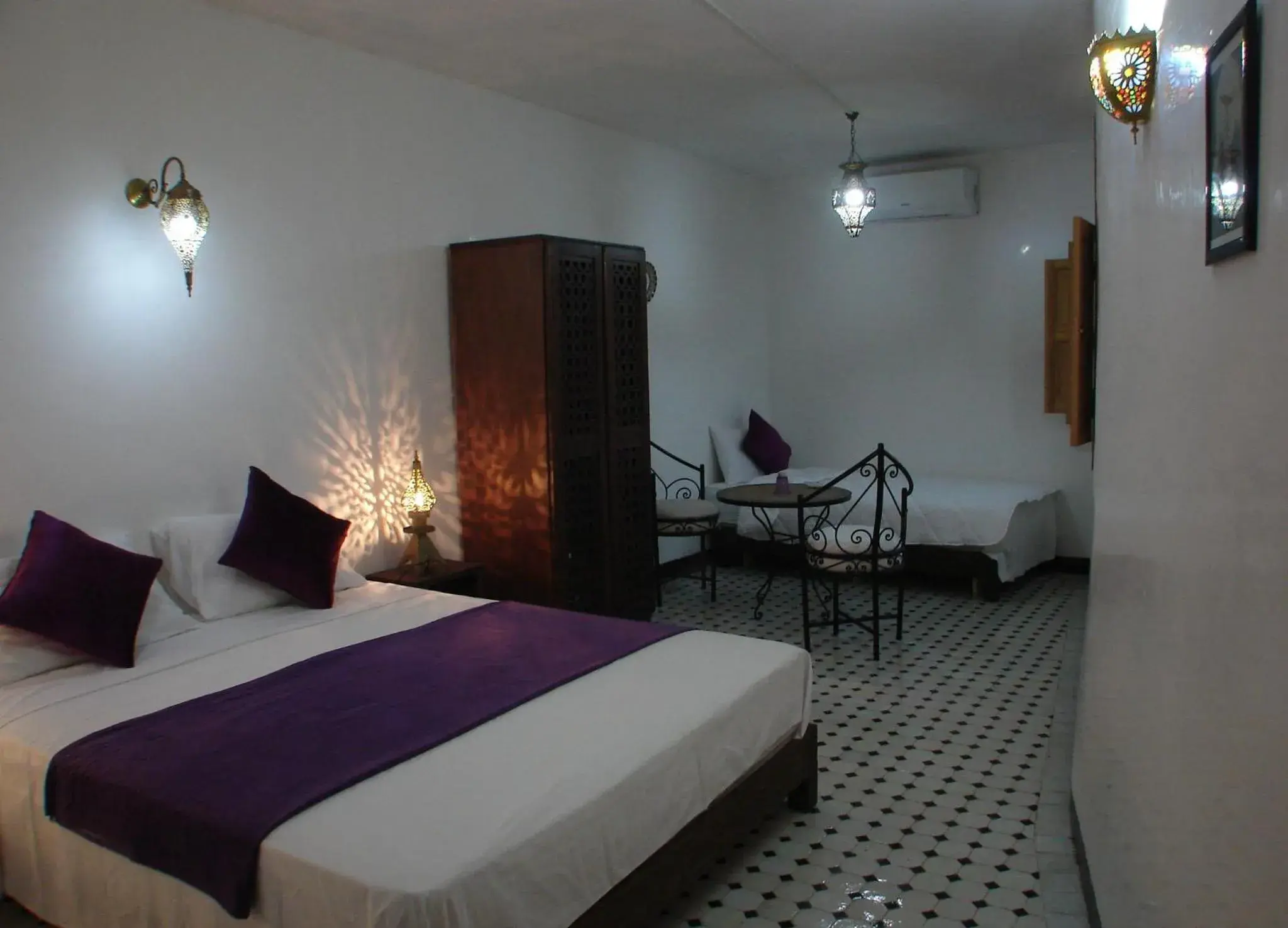 Triple Room with Private Bathroom in Riad Sheryne Fes Triple Room with Private Bathroom in Riad Sheryne Fes