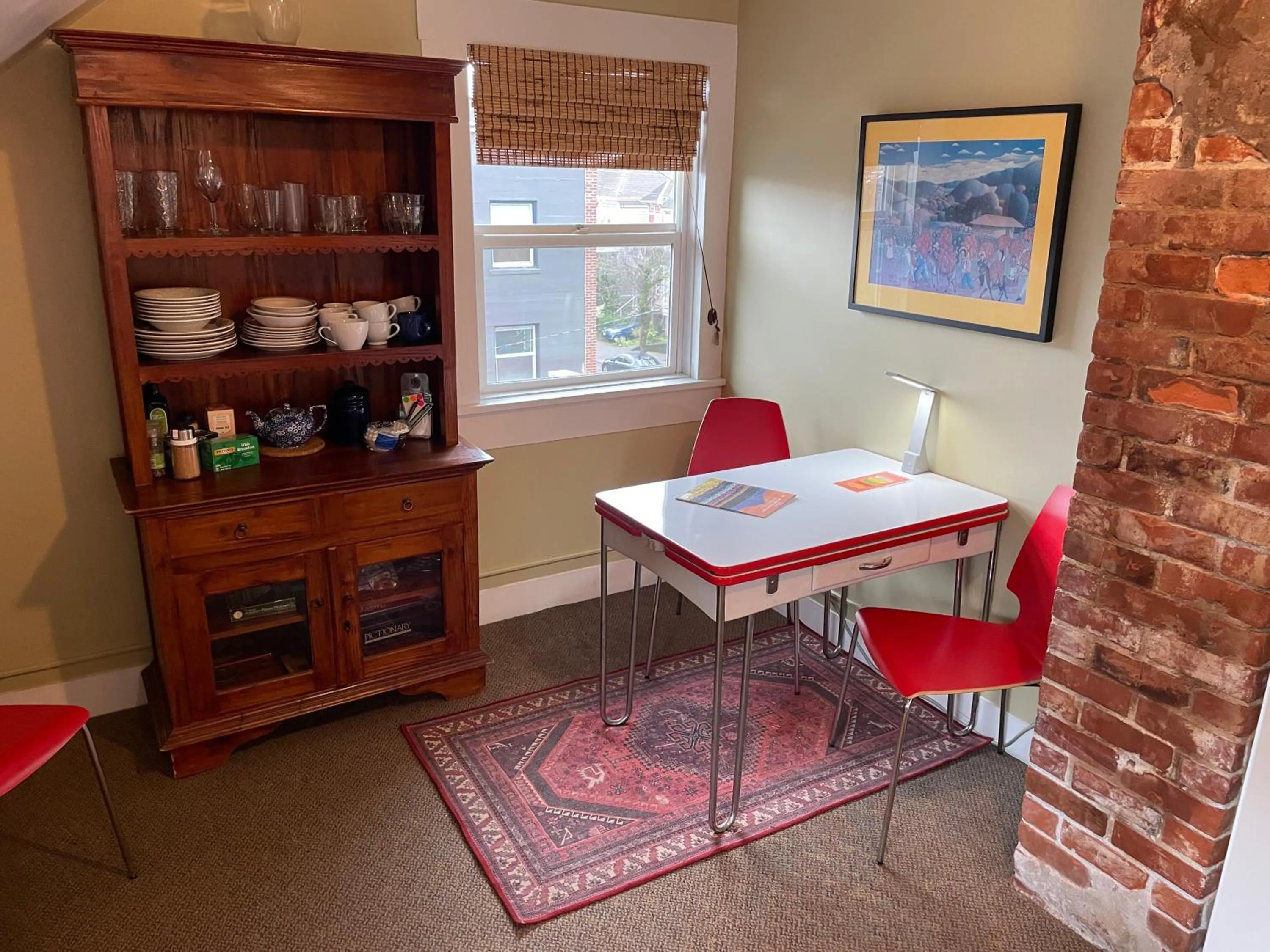 Coffee/tea facilities in Portland International Guesthouse