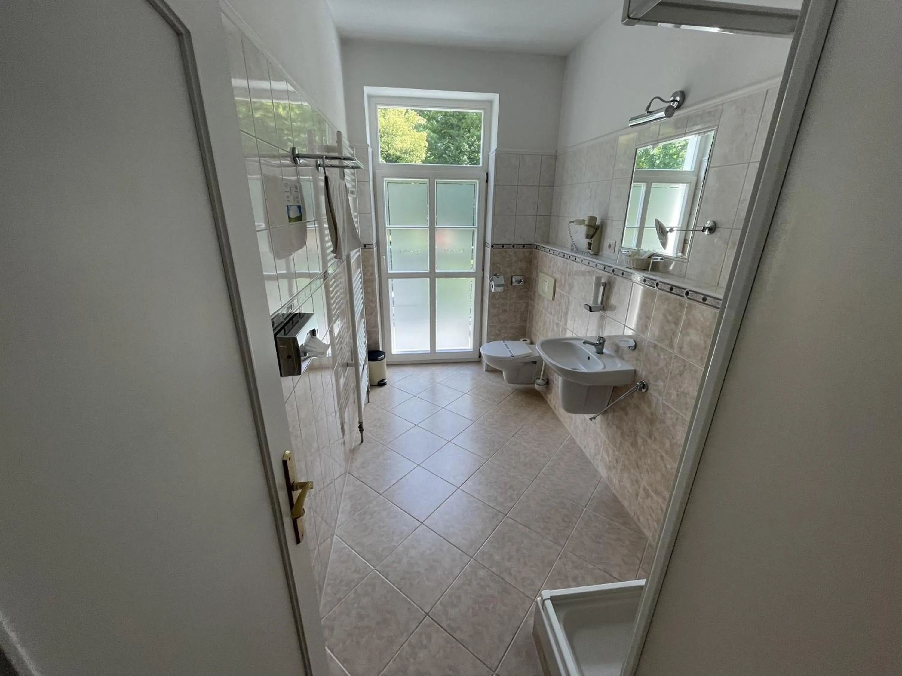 Bathroom in Hotel Reza