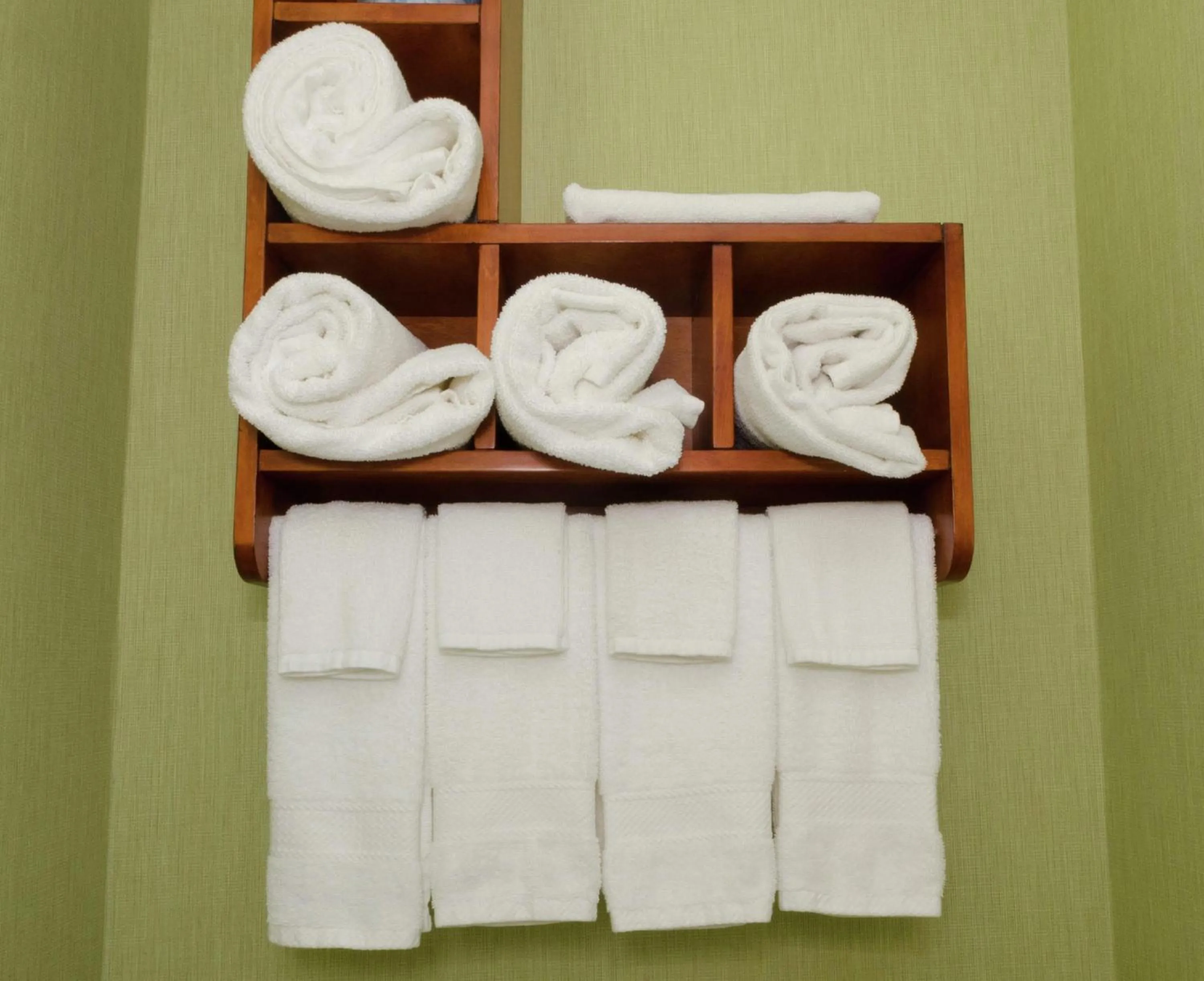 Bathroom in Hampton Inn Hickory