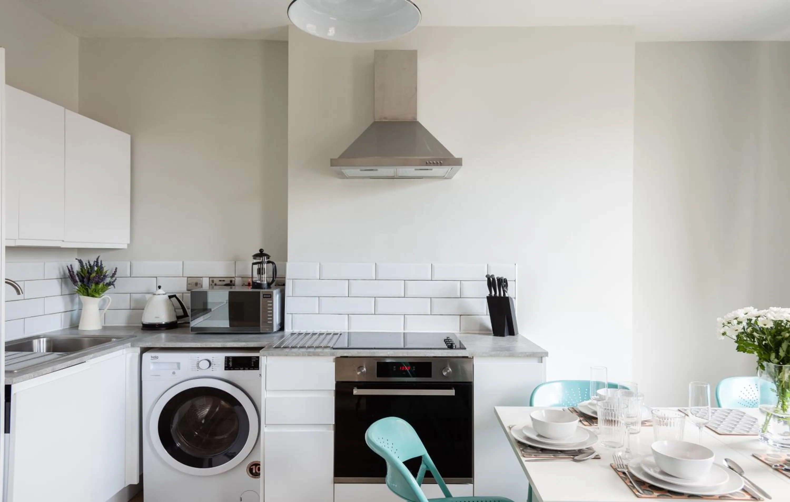 Kitchen or kitchenette in The Love Walk Apartments