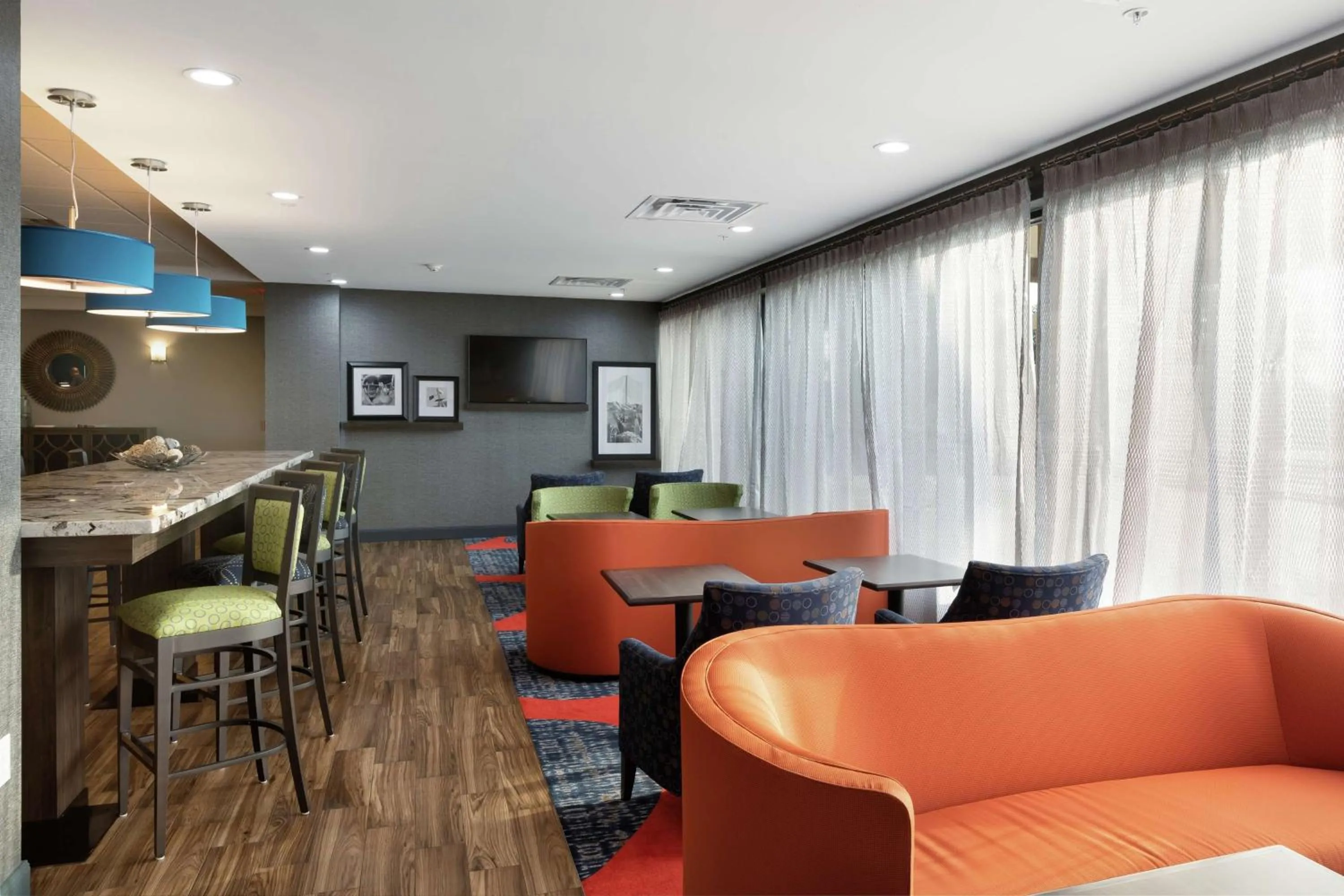 Restaurant/places to eat in Hampton Inn Houston/Humble-Airport Area