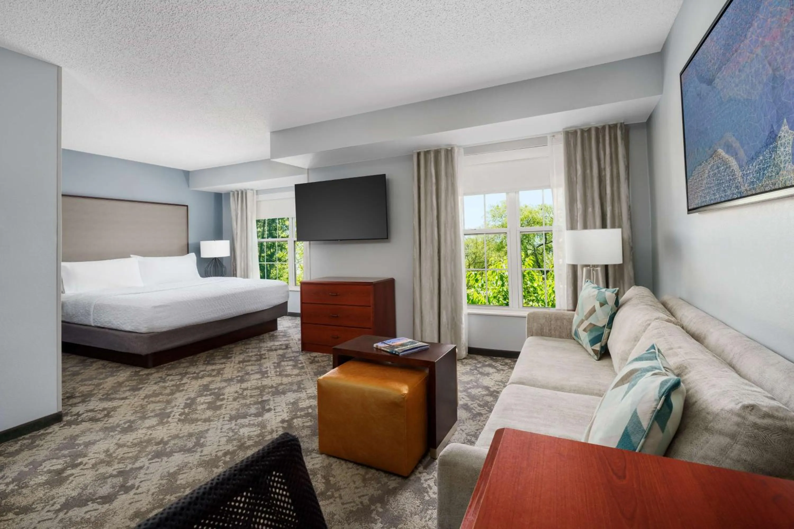 Photo of the whole room, Bed in Homewood Suites by Hilton Erie