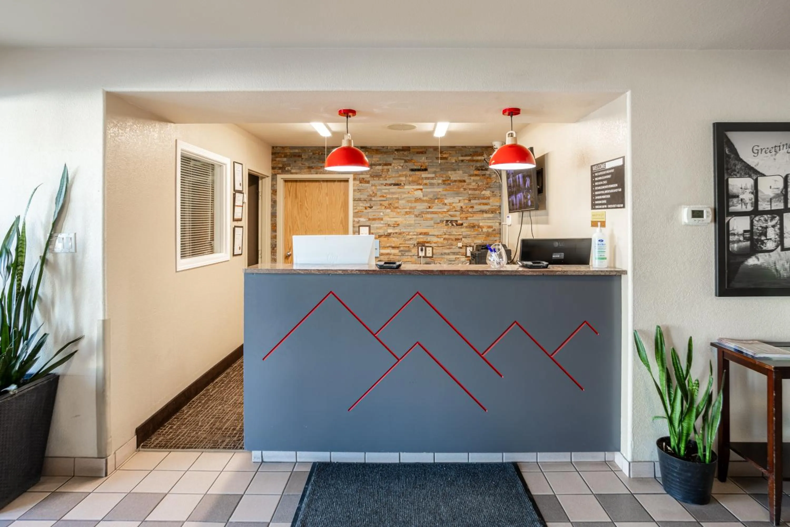 Lobby or reception in Ramada by Wyndham Cranbrook
