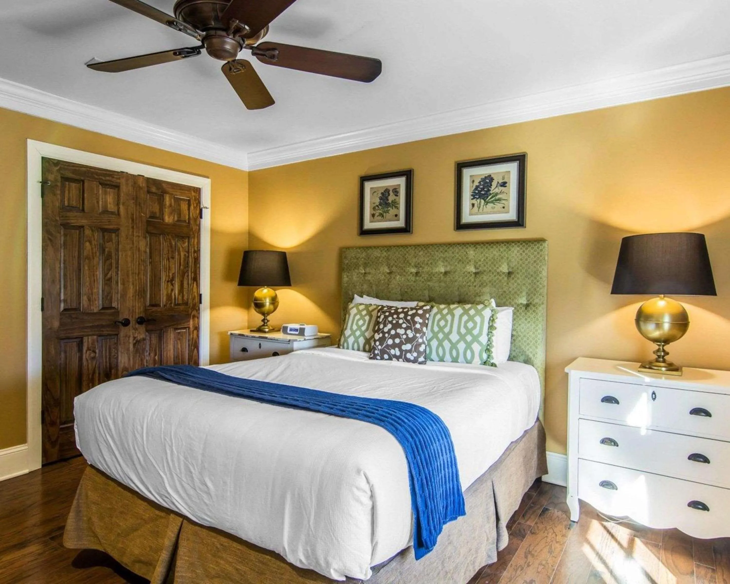 Bedroom, Bed in Bluegreen Vacations Parkside Williamsburg, an Ascend Collection Resort