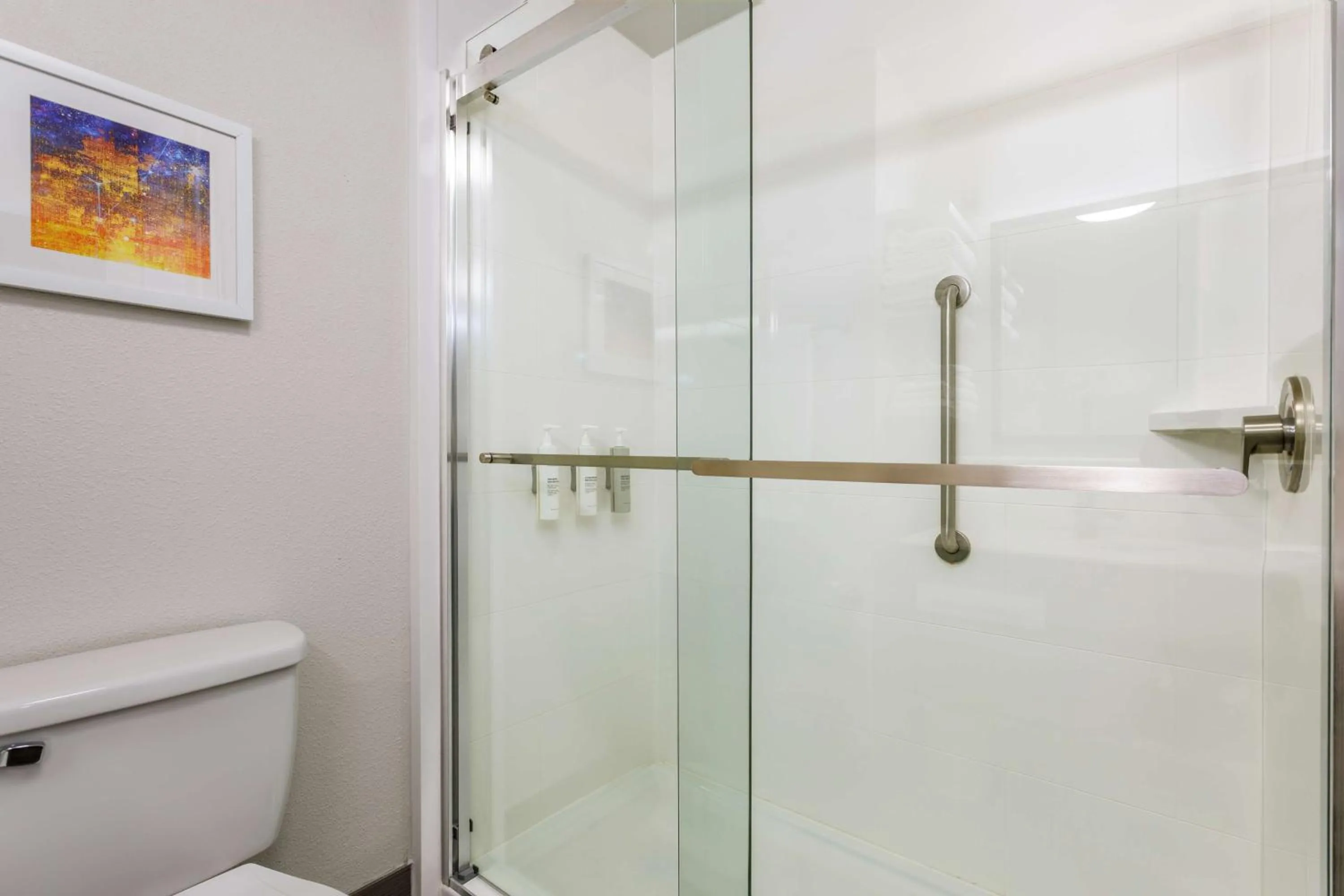 Bathroom in Hampton Inn Titusville/I-95 Kennedy Space Center