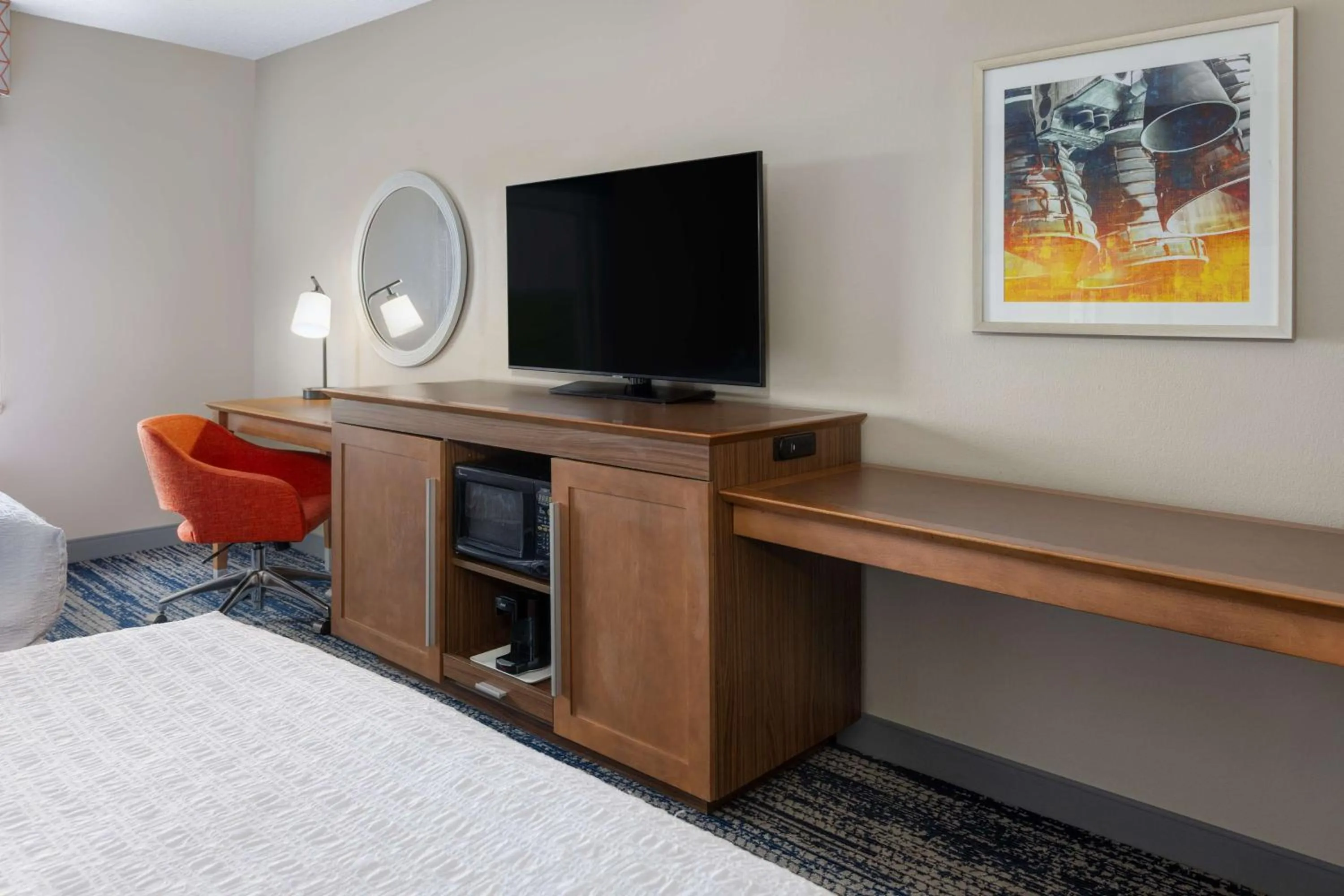 Bedroom, Bed in Hampton Inn Titusville/I-95 Kennedy Space Center